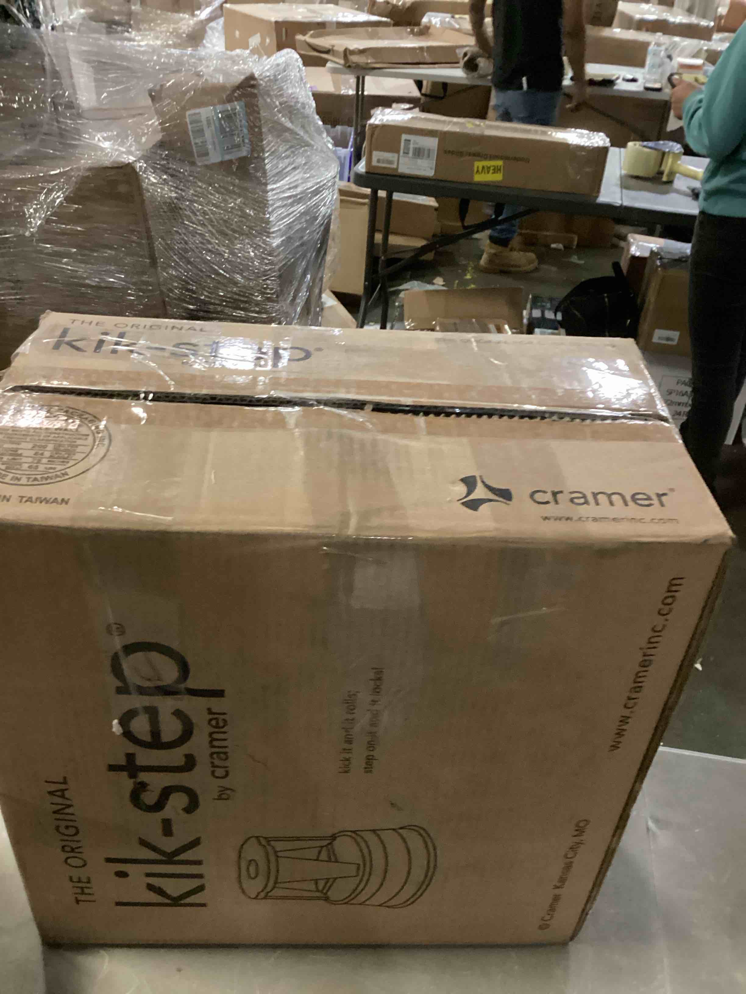 https://s3.amazonaws.com/lotting-images-prod/bidfta/ORG5785189_1714751011770.jpeg