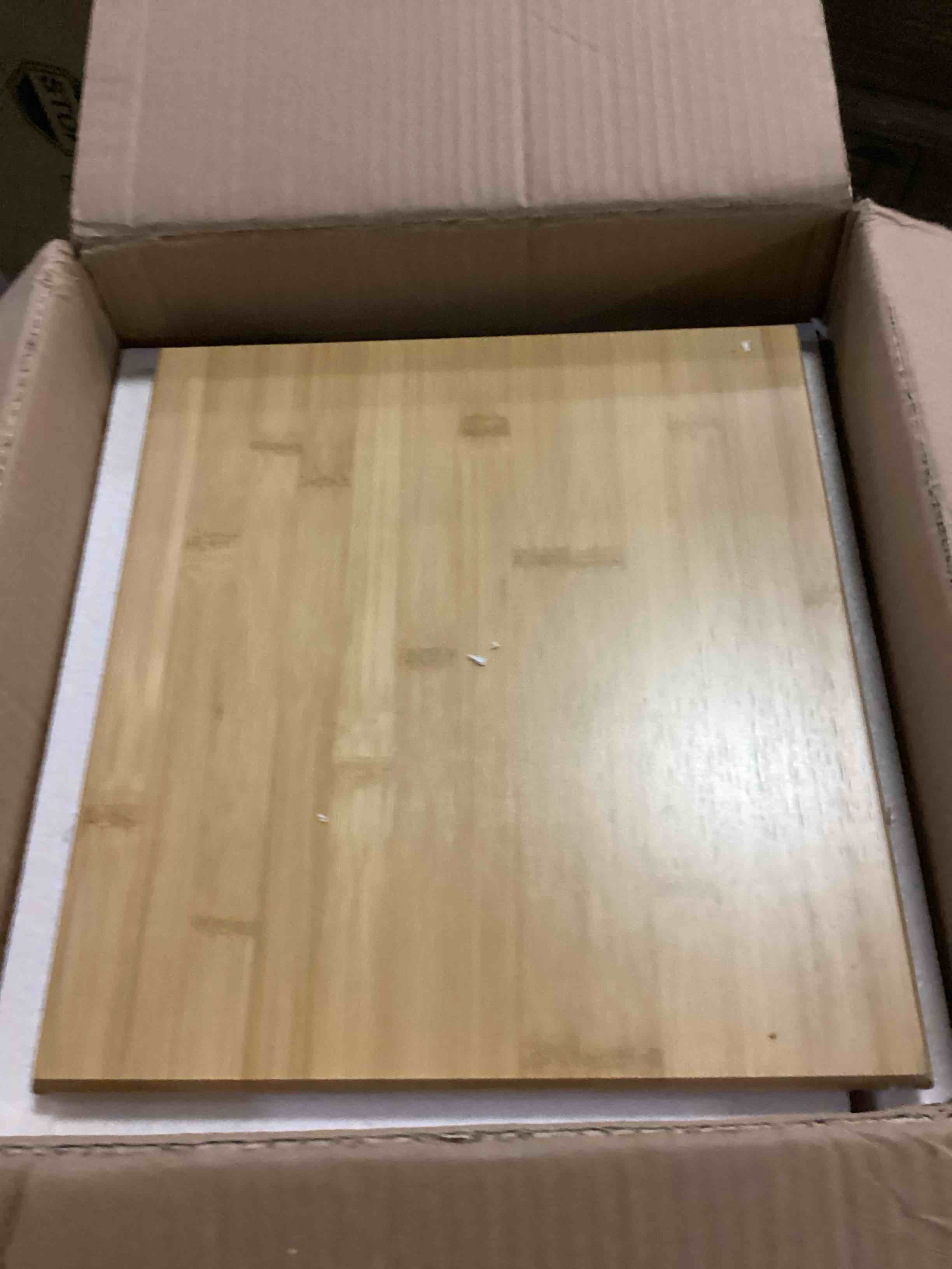 https://s3.amazonaws.com/lotting-images-prod/bidfta/ORG5785258_1715001092304.jpeg