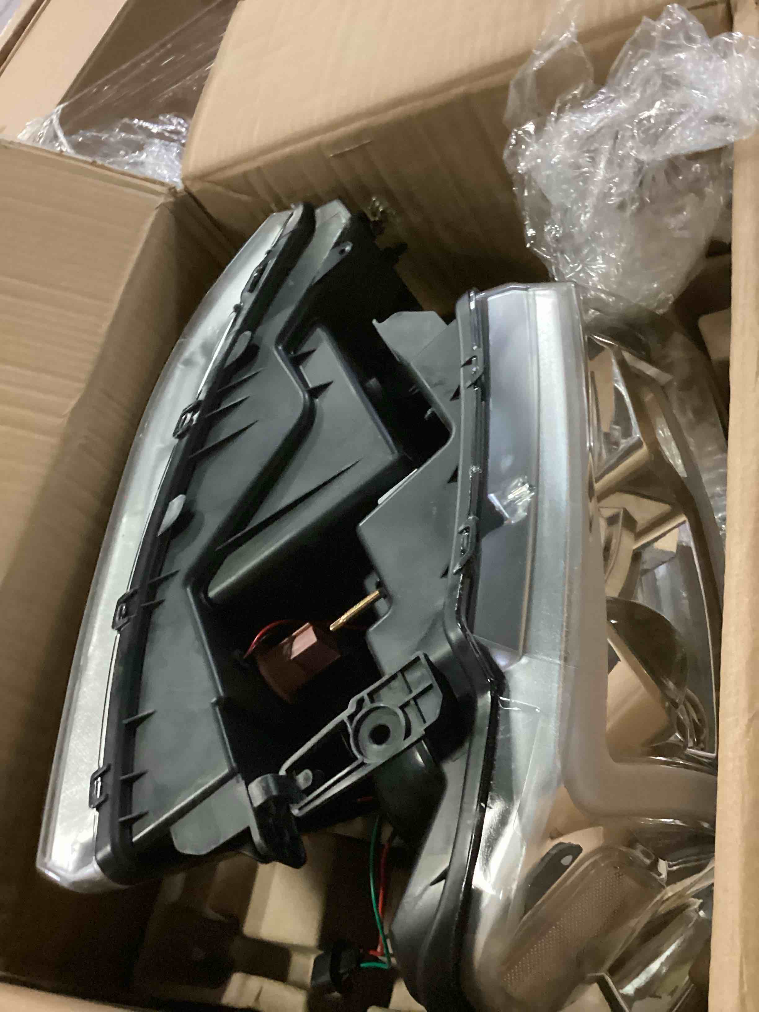 https://s3.amazonaws.com/lotting-images-prod/bidfta/ORG5785332_1715018098773.jpeg