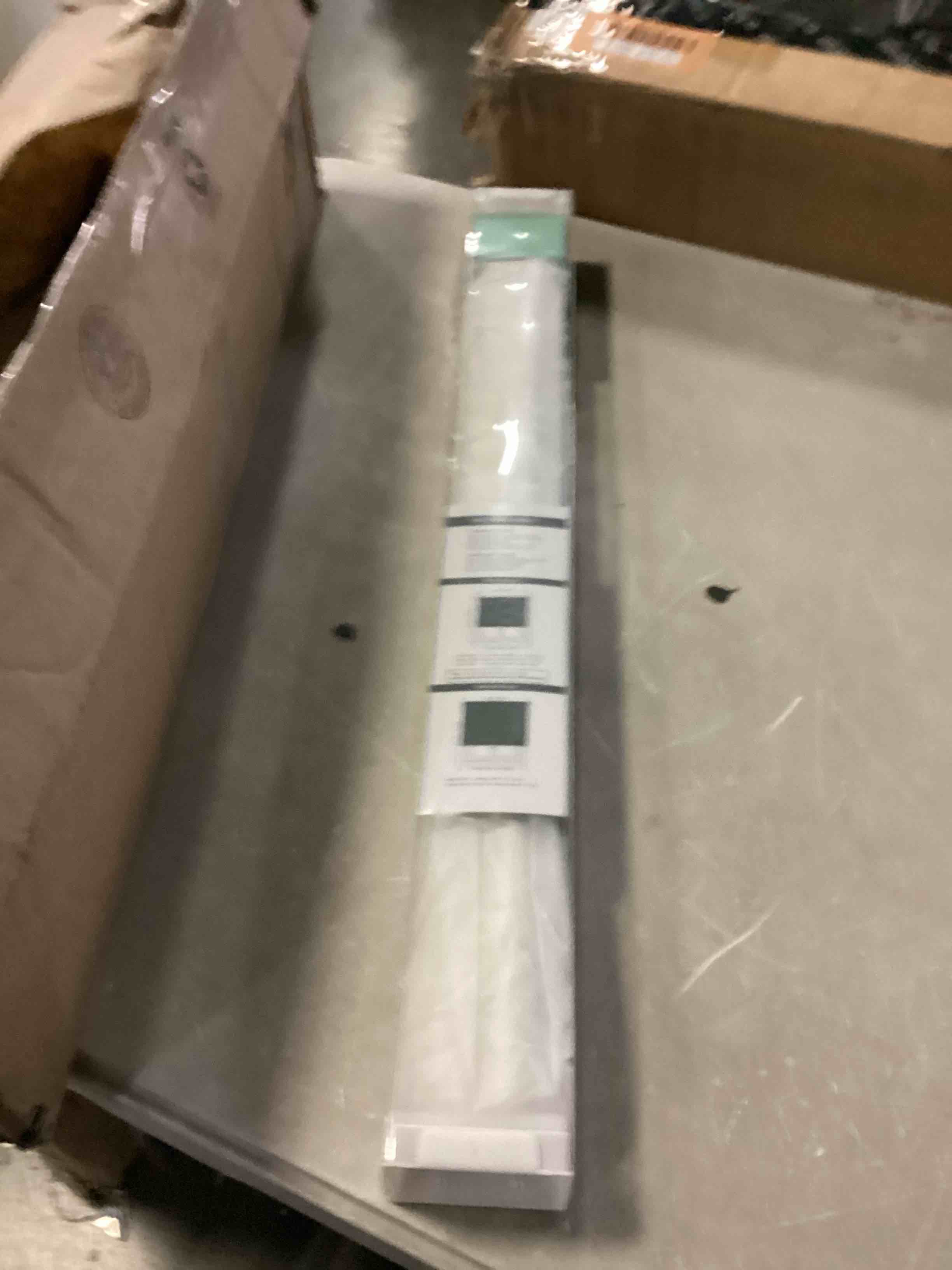 https://s3.amazonaws.com/lotting-images-prod/bidfta/ORG5785369_1715082956632.jpeg