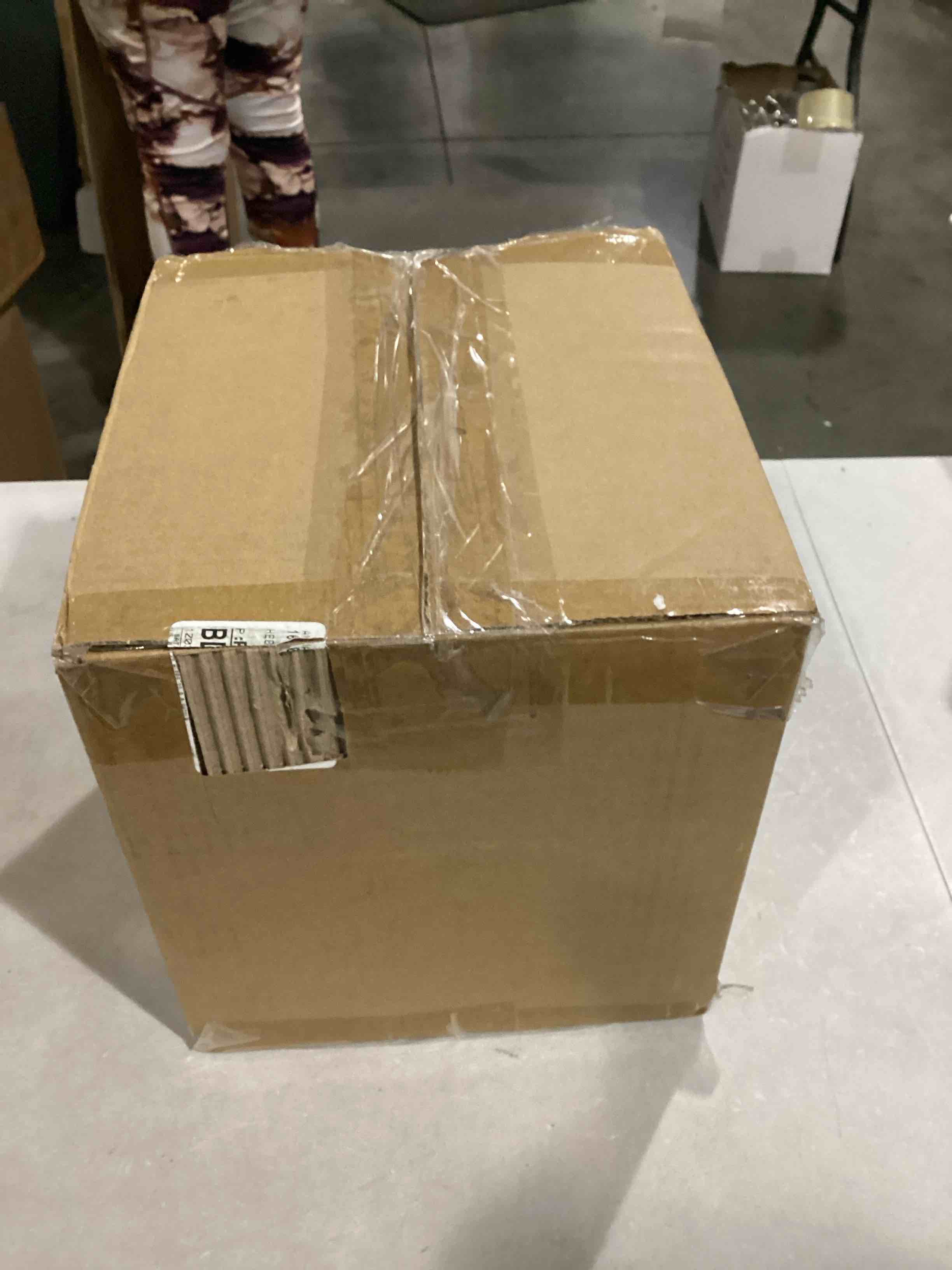 https://s3.amazonaws.com/lotting-images-prod/bidfta/ORG5786189_1710508225290.jpeg