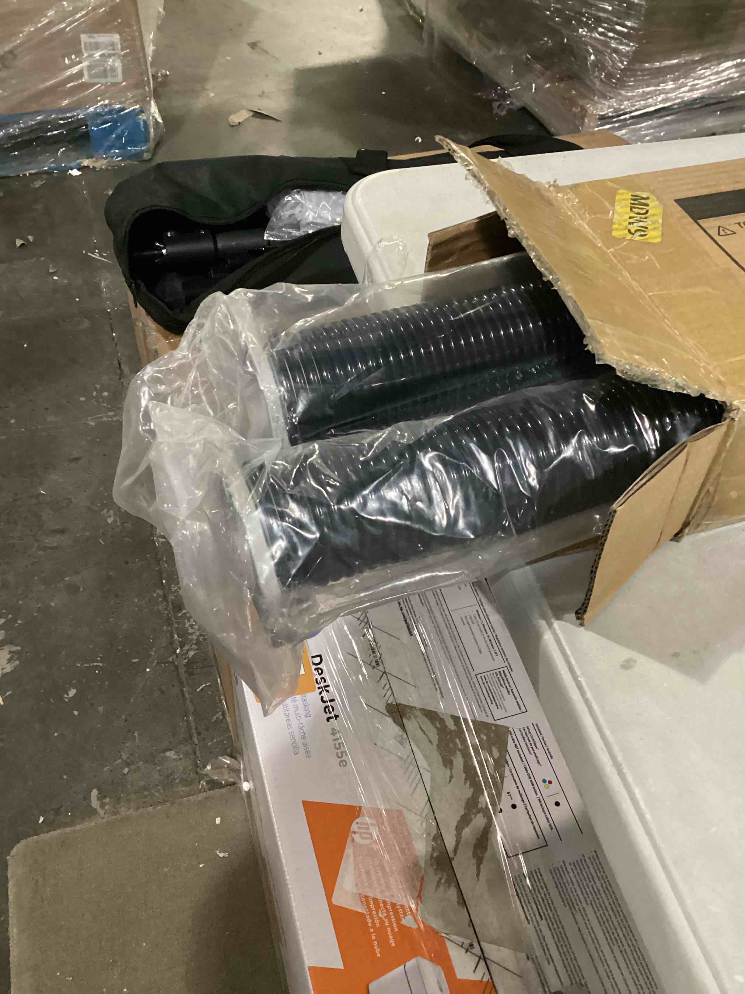 https://s3.amazonaws.com/lotting-images-prod/bidfta/ORG5786229_1710523650379.jpeg