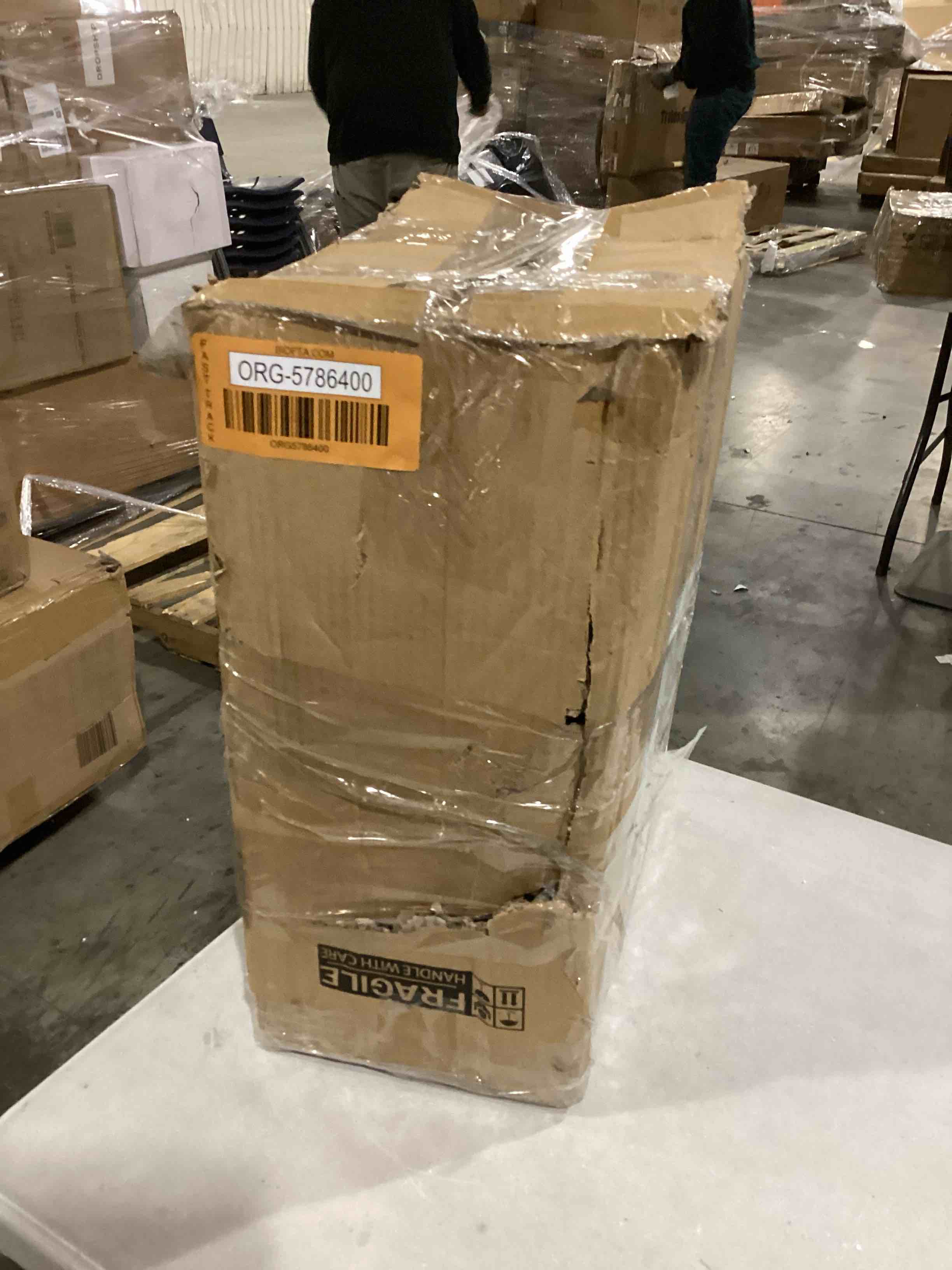 https://s3.amazonaws.com/lotting-images-prod/bidfta/ORG5786400_1710861629935.jpeg