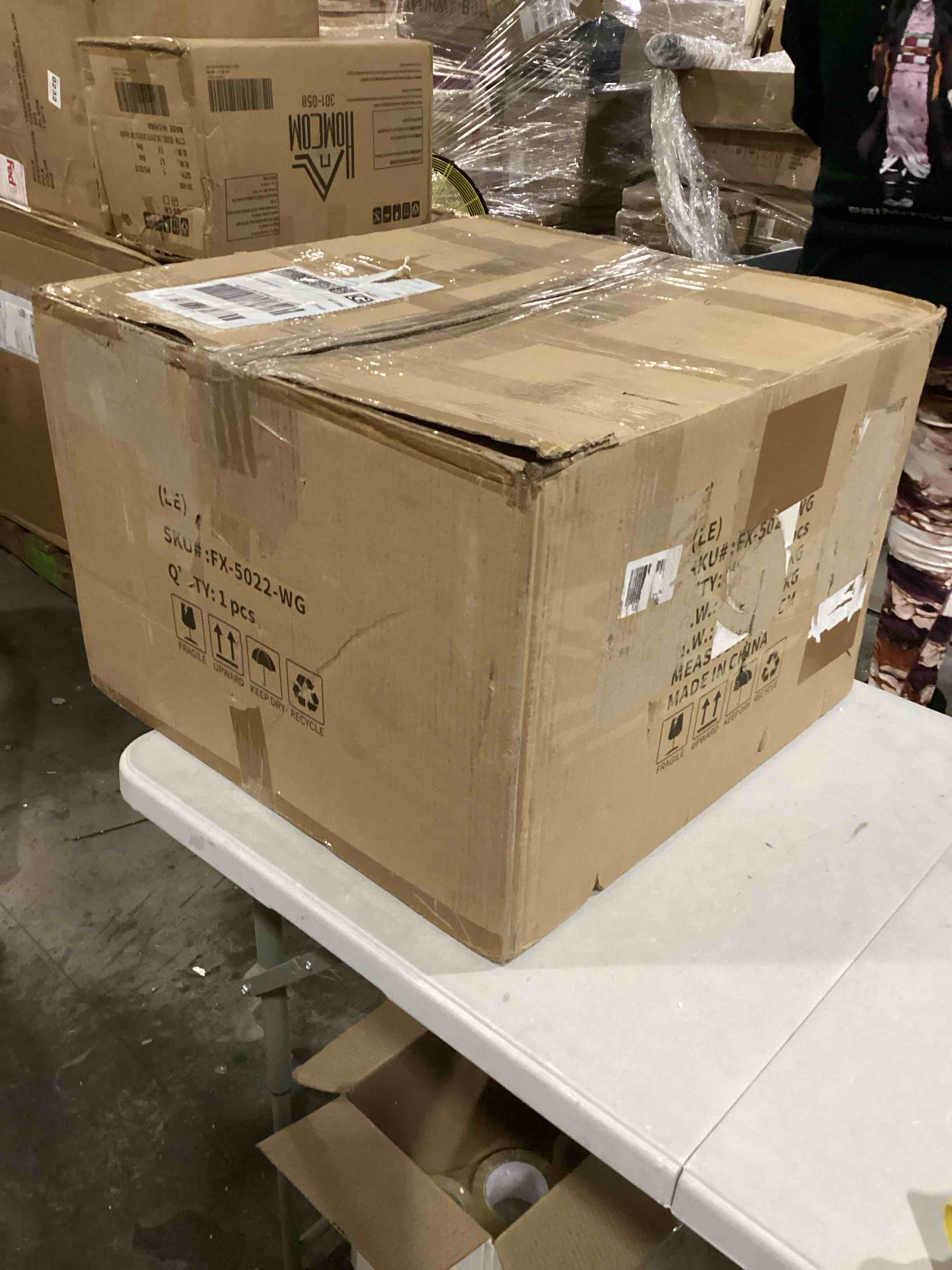 https://s3.amazonaws.com/lotting-images-prod/bidfta/ORG5786515_1711636262410.jpeg