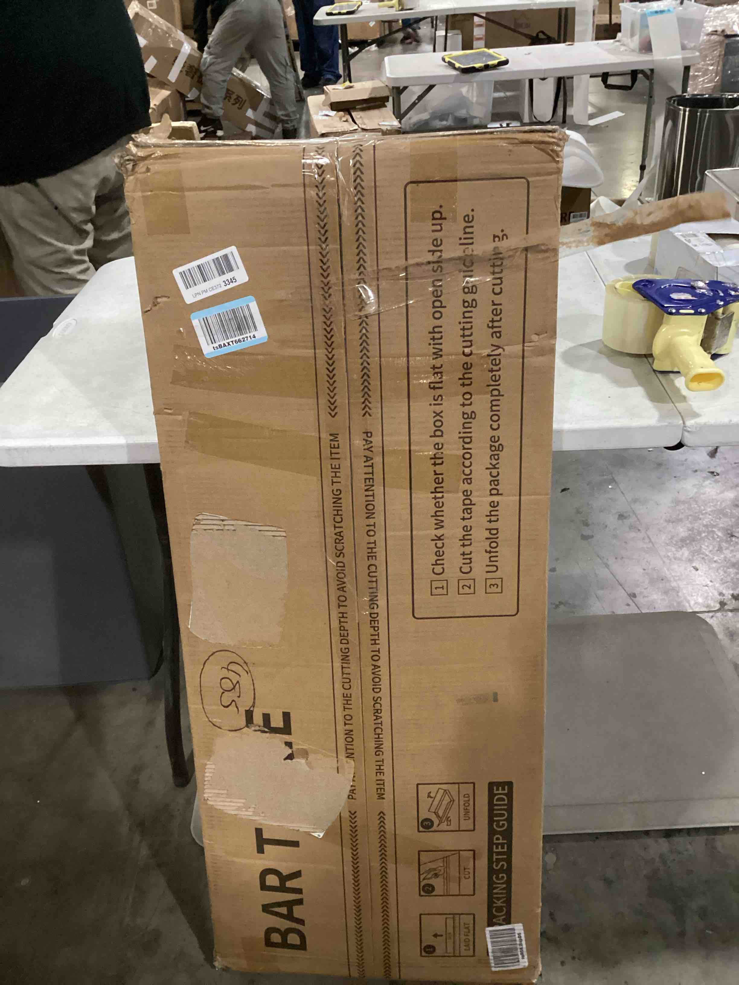 https://s3.amazonaws.com/lotting-images-prod/bidfta/ORG5786766_1712586708080.jpeg