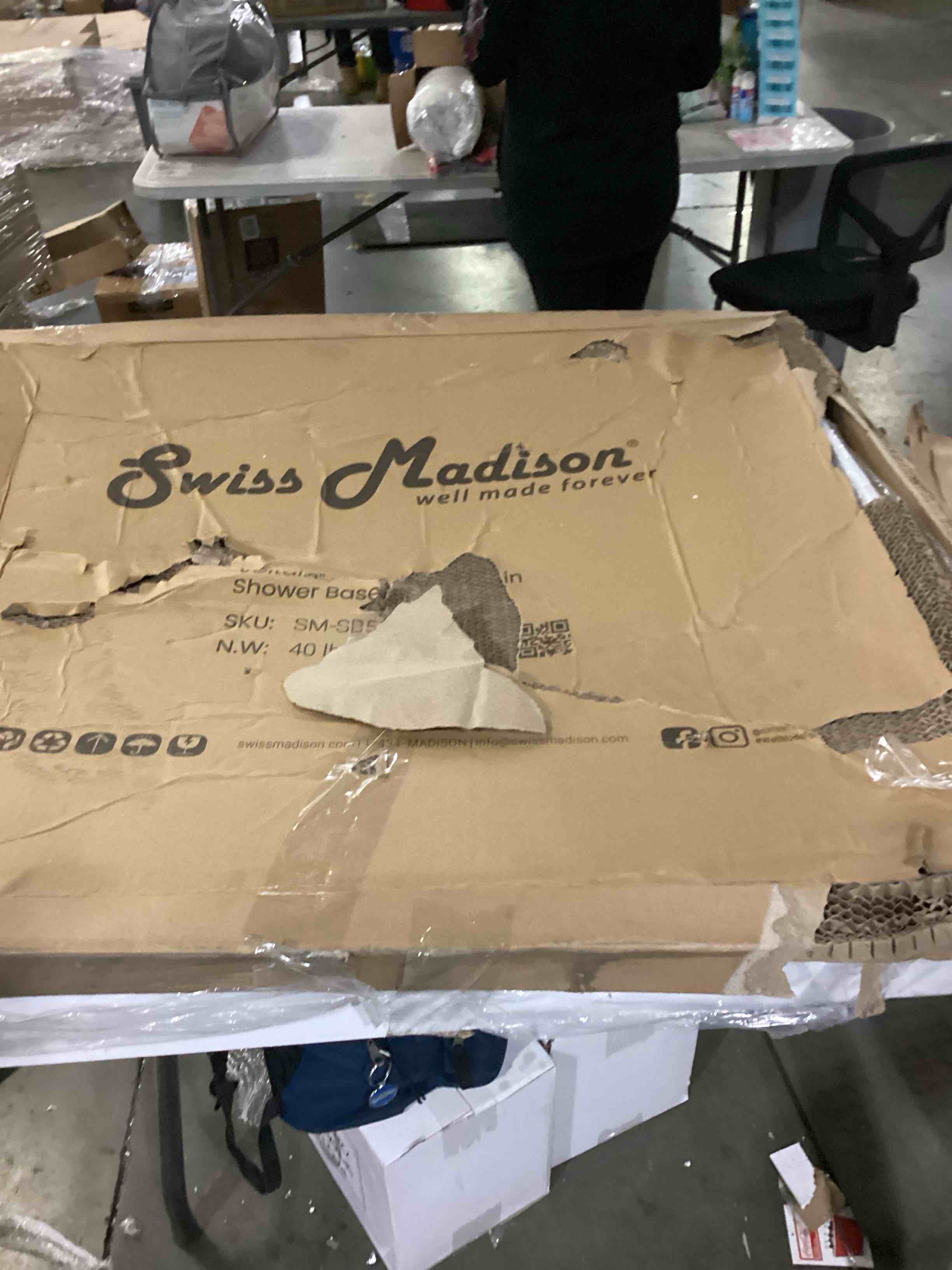 https://s3.amazonaws.com/lotting-images-prod/bidfta/ORG5787636_1710162574019.jpeg
