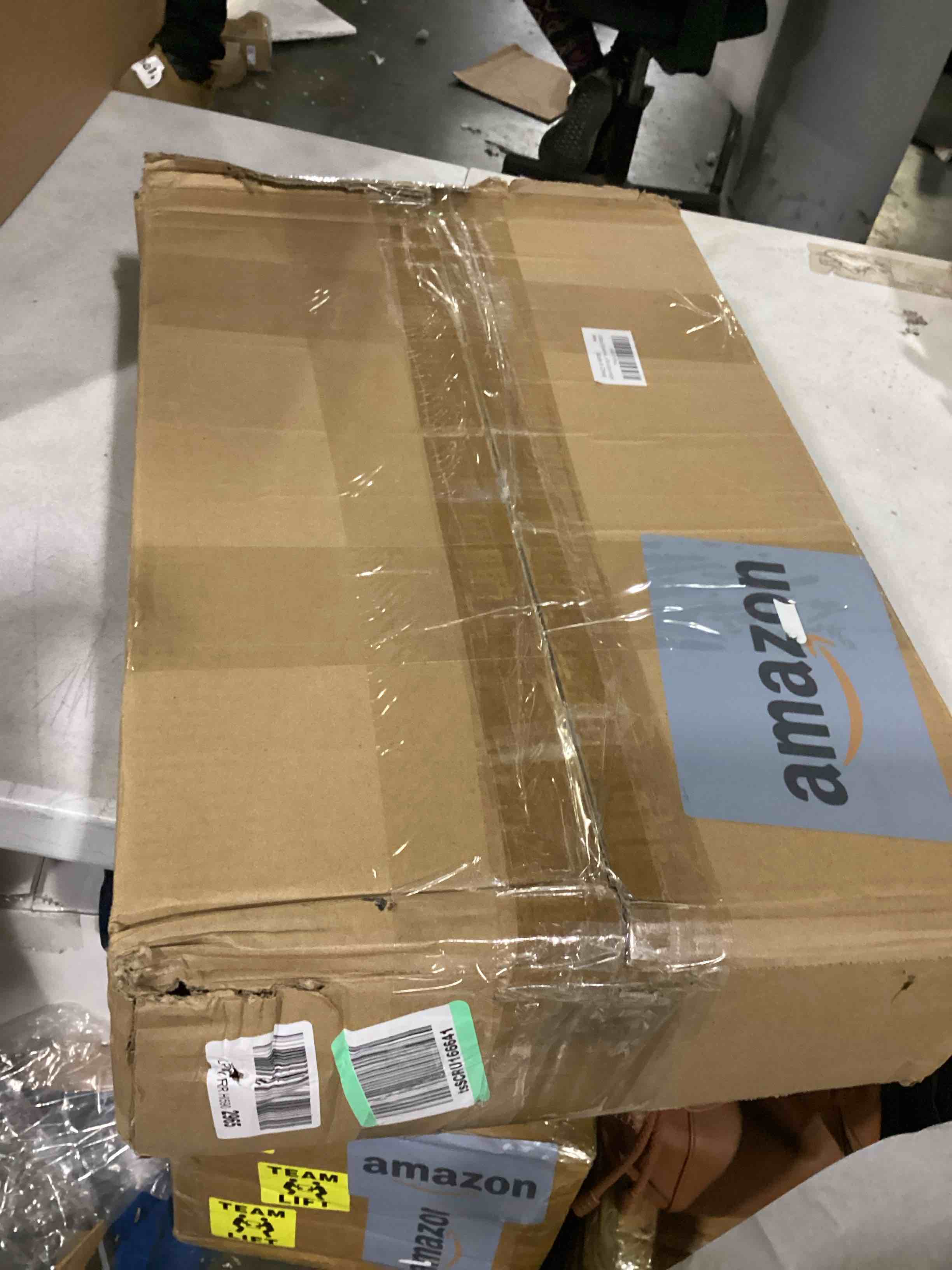 https://s3.amazonaws.com/lotting-images-prod/bidfta/ORG5787931_1710523832672.jpeg