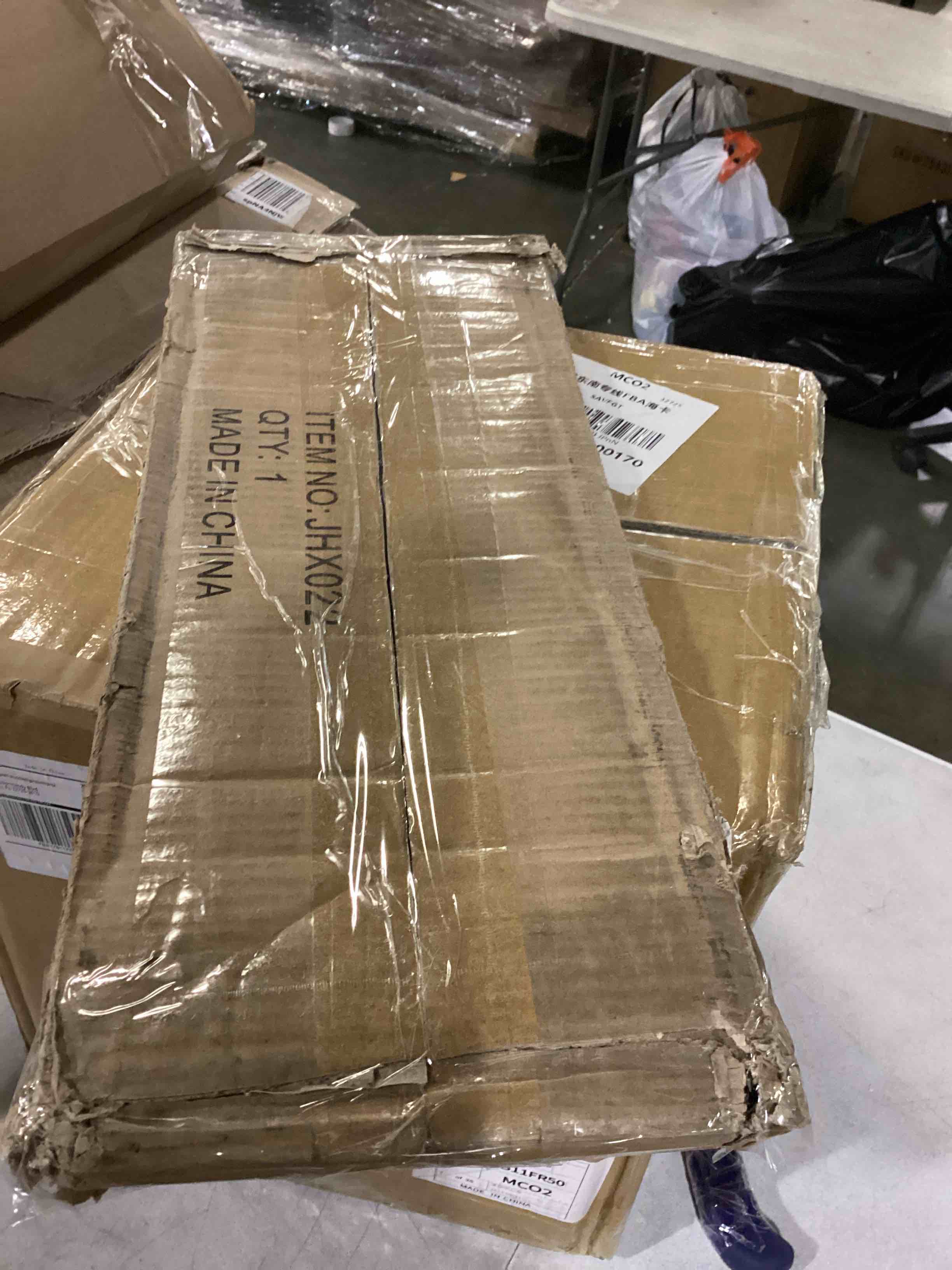 https://s3.amazonaws.com/lotting-images-prod/bidfta/ORG5787981_1710596768410.jpeg