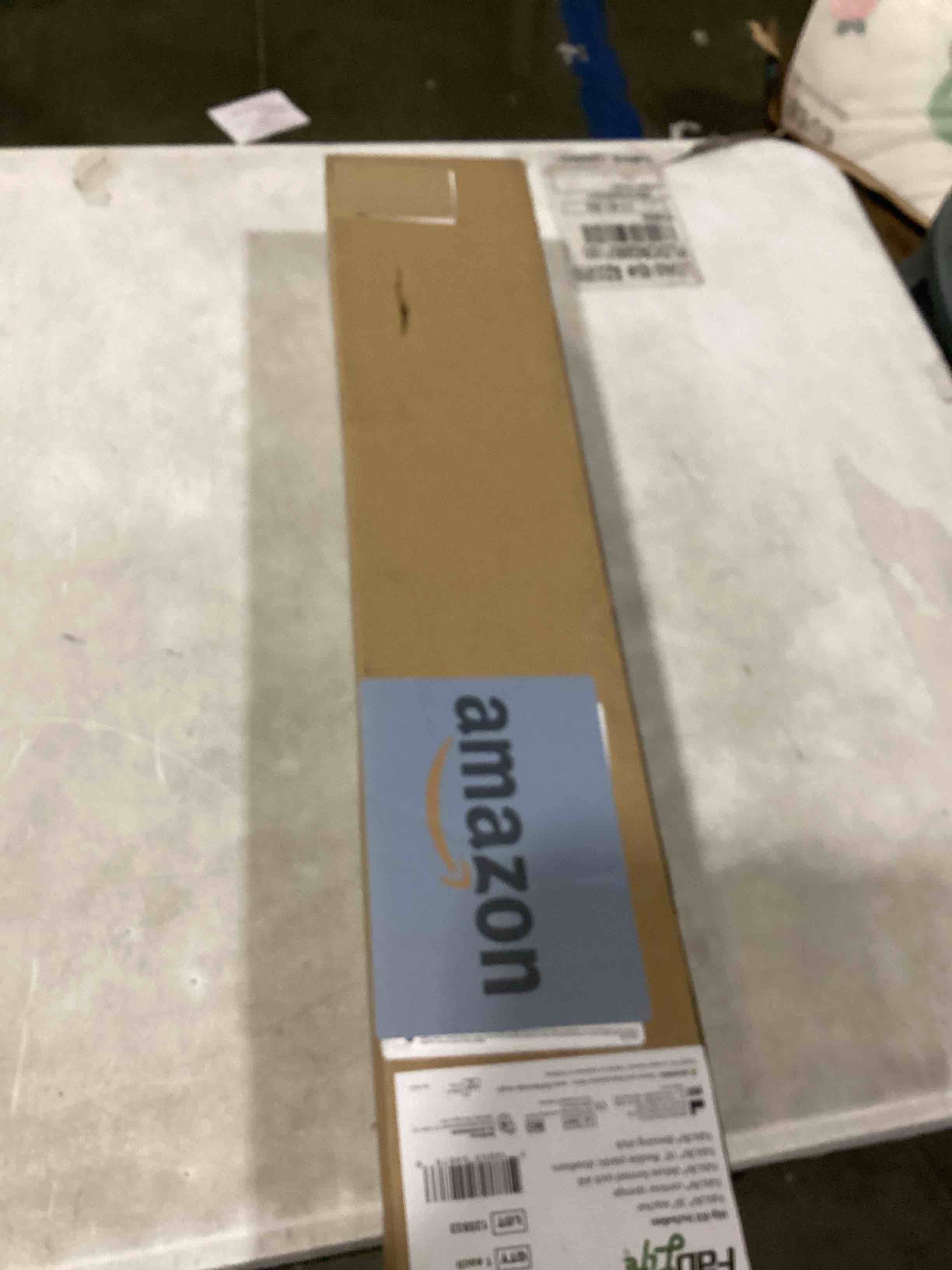 https://s3.amazonaws.com/lotting-images-prod/bidfta/ORG5790352_1714662451985.jpeg