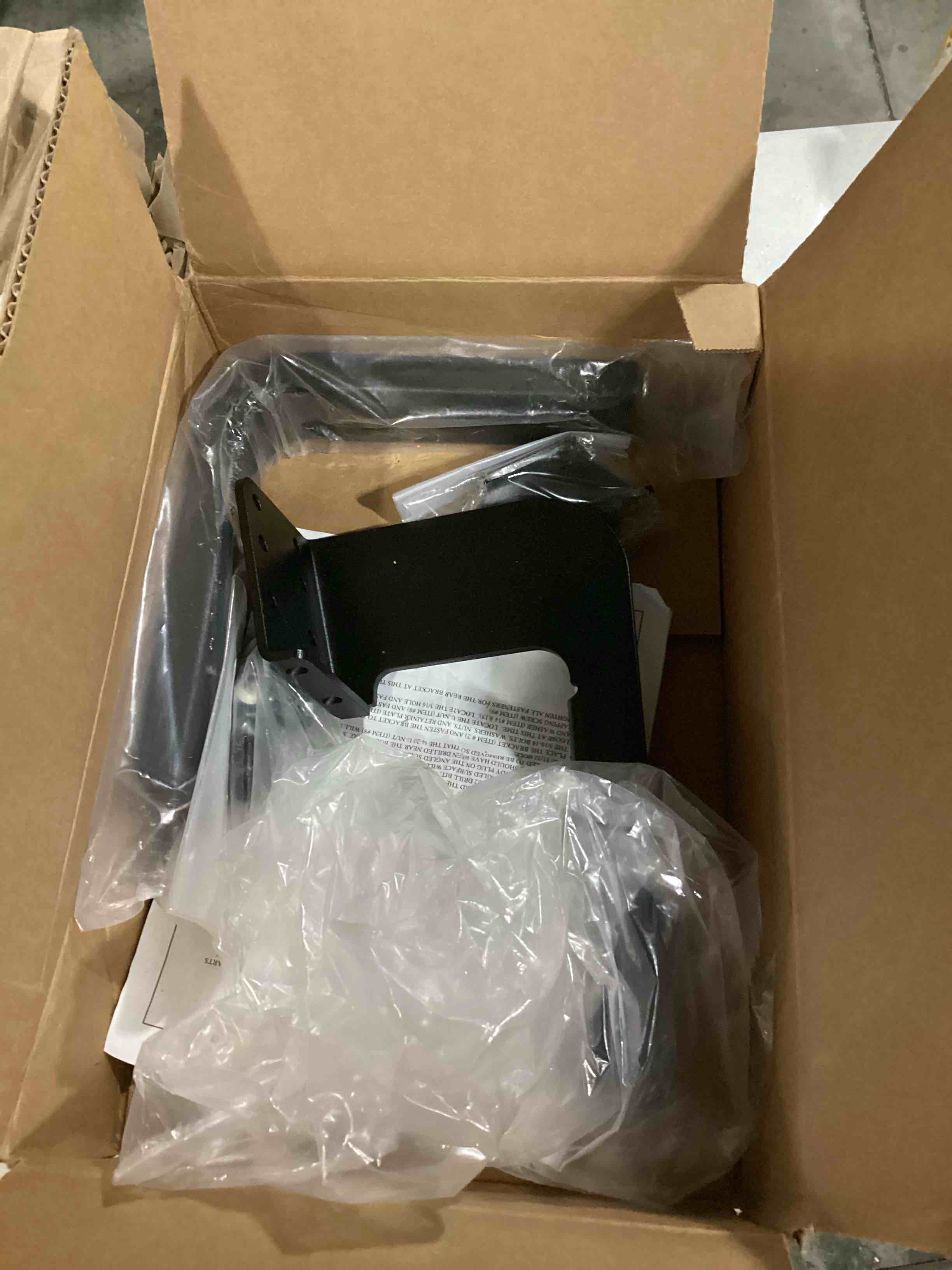 https://s3.amazonaws.com/lotting-images-prod/bidfta/ORG5790557_1713542362381.jpeg