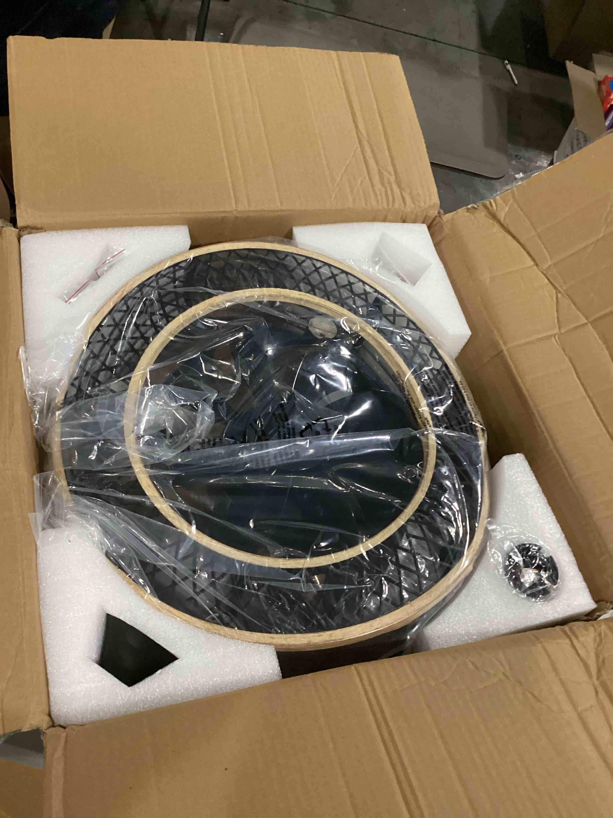 https://s3.amazonaws.com/lotting-images-prod/bidfta/ORG5790775_1713962963674.jpeg
