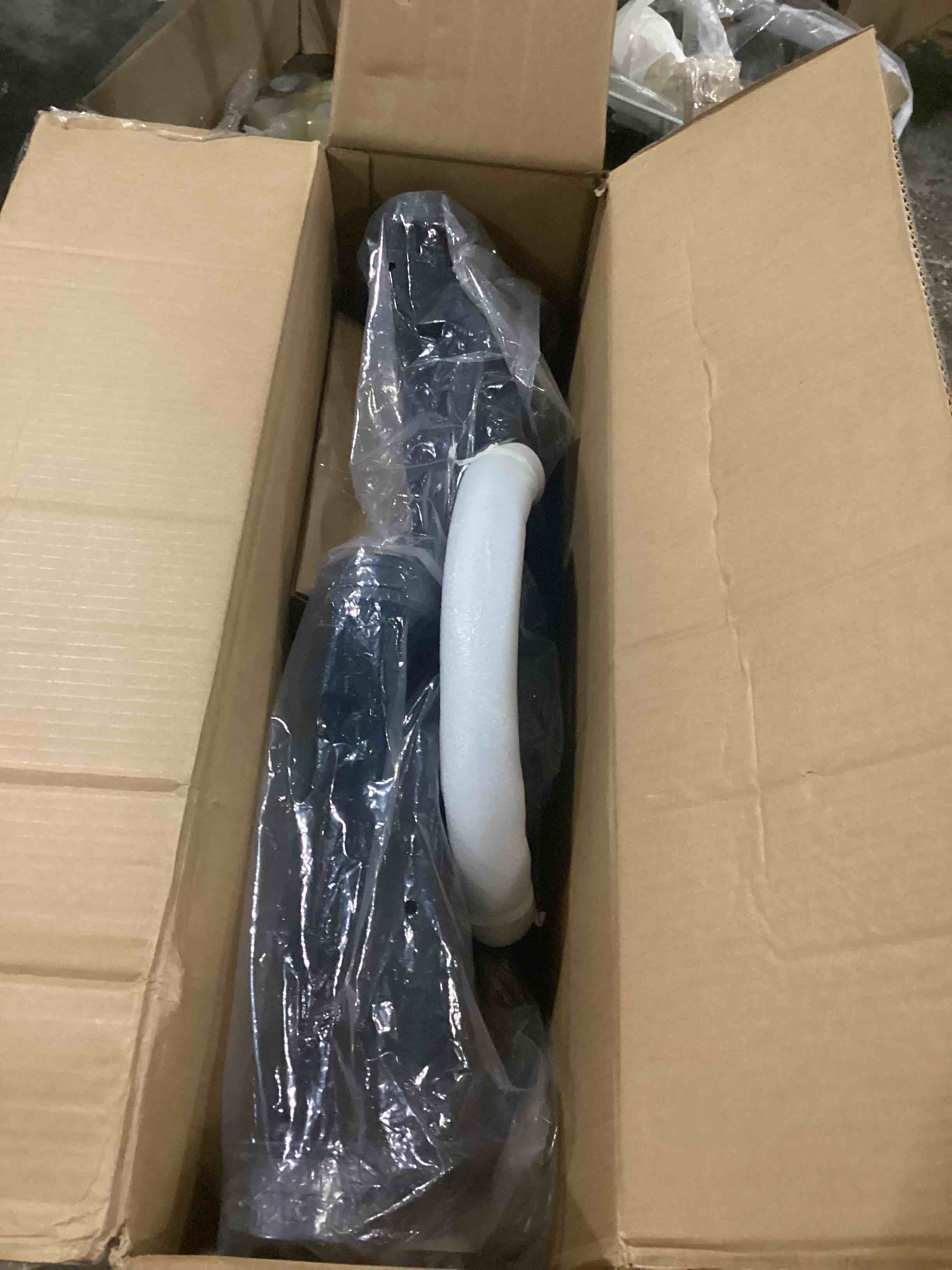 https://s3.amazonaws.com/lotting-images-prod/bidfta/ORG5791804_1715601730942.jpeg