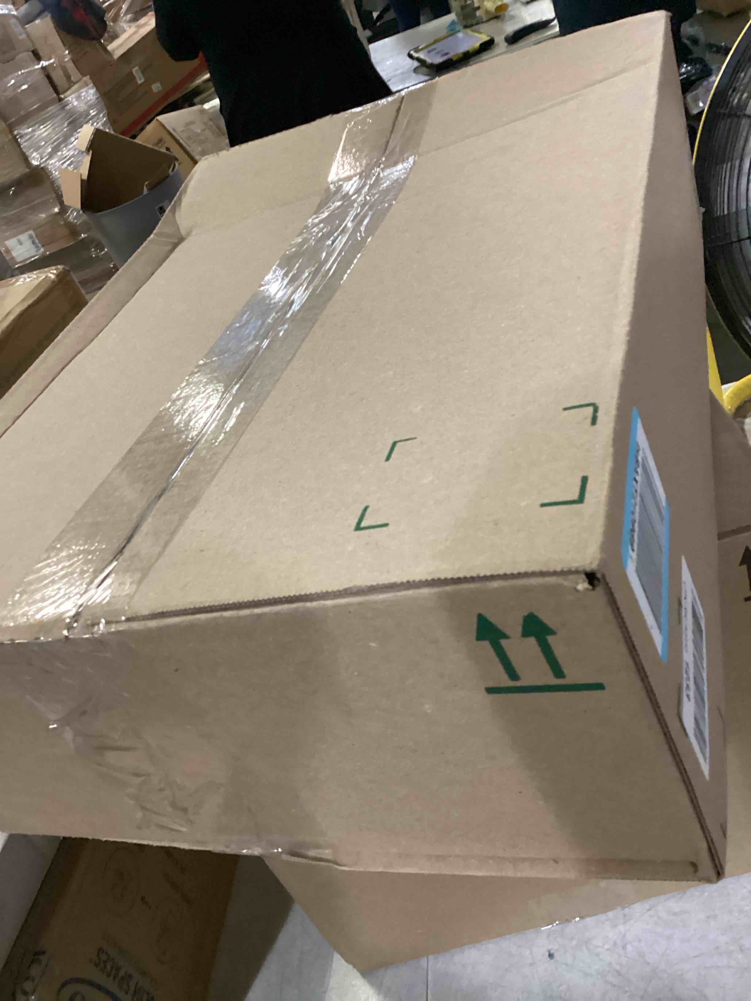 https://s3.amazonaws.com/lotting-images-prod/bidfta/ORG5792095_1723724733659.jpeg