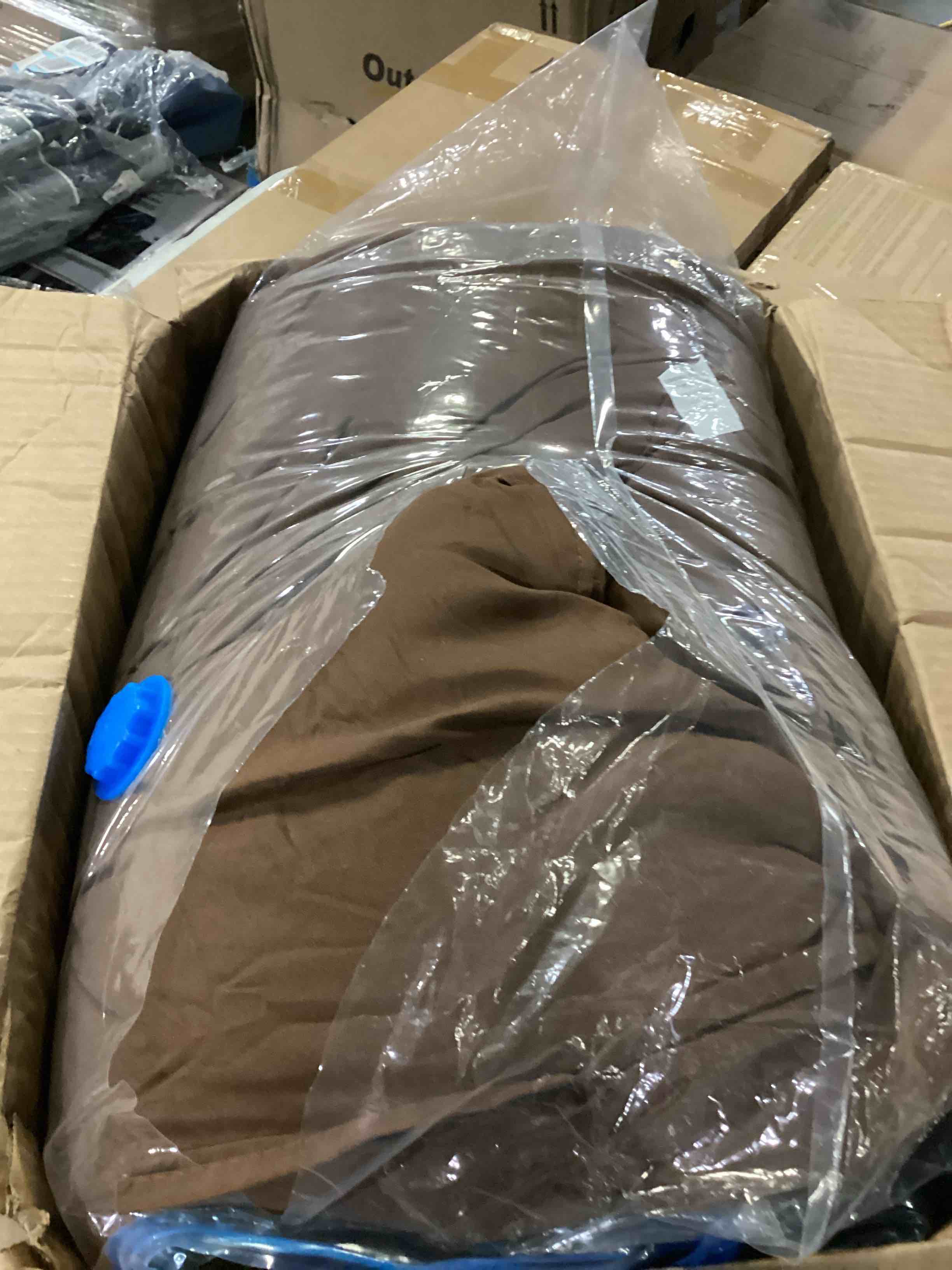 https://s3.amazonaws.com/lotting-images-prod/bidfta/ORG5792668_1724411767119.jpeg