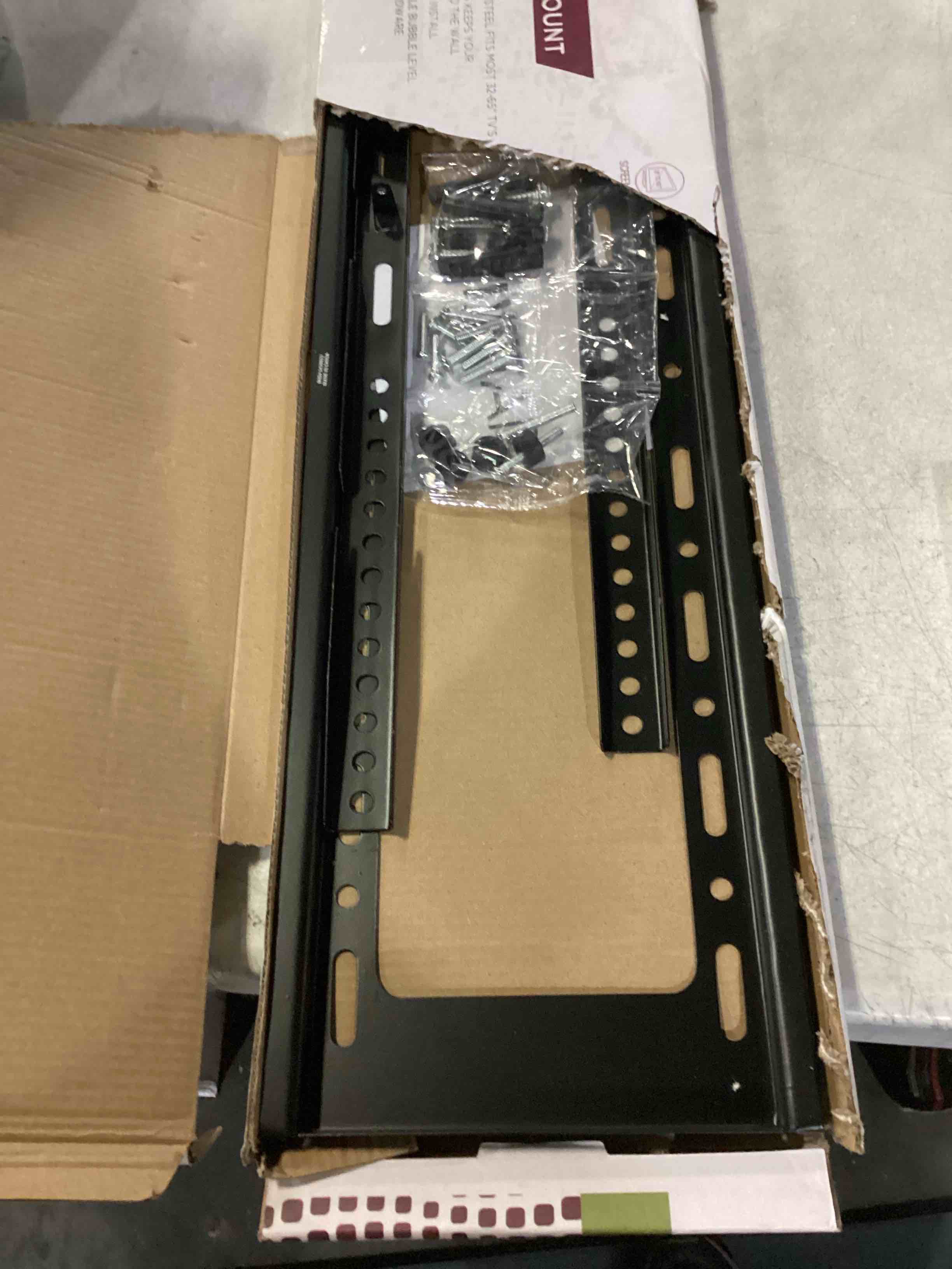 https://s3.amazonaws.com/lotting-images-prod/bidfta/ORG5793341_1725453158827.jpeg