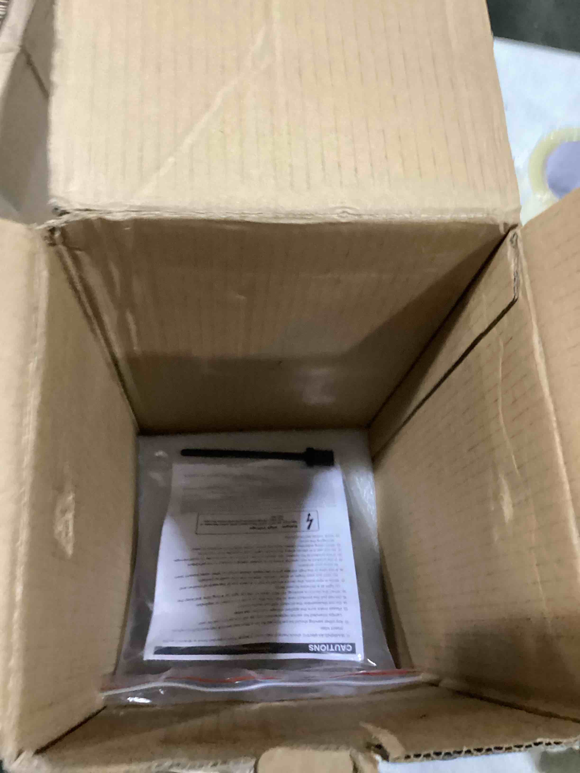 https://s3.amazonaws.com/lotting-images-prod/bidfta/ORG5793601_1723813810504.jpeg