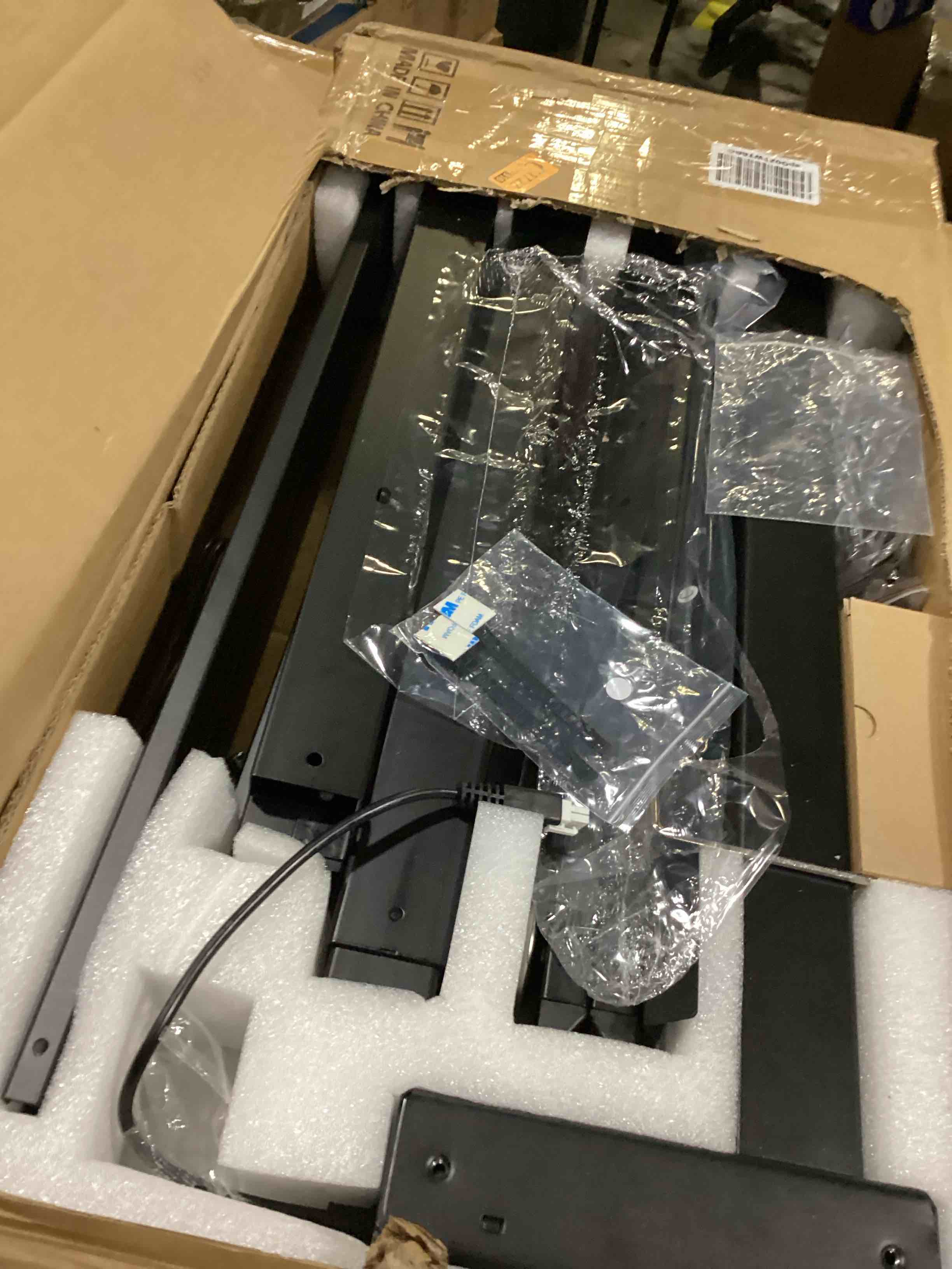 https://s3.amazonaws.com/lotting-images-prod/bidfta/ORG5793663_1724068210000.jpeg