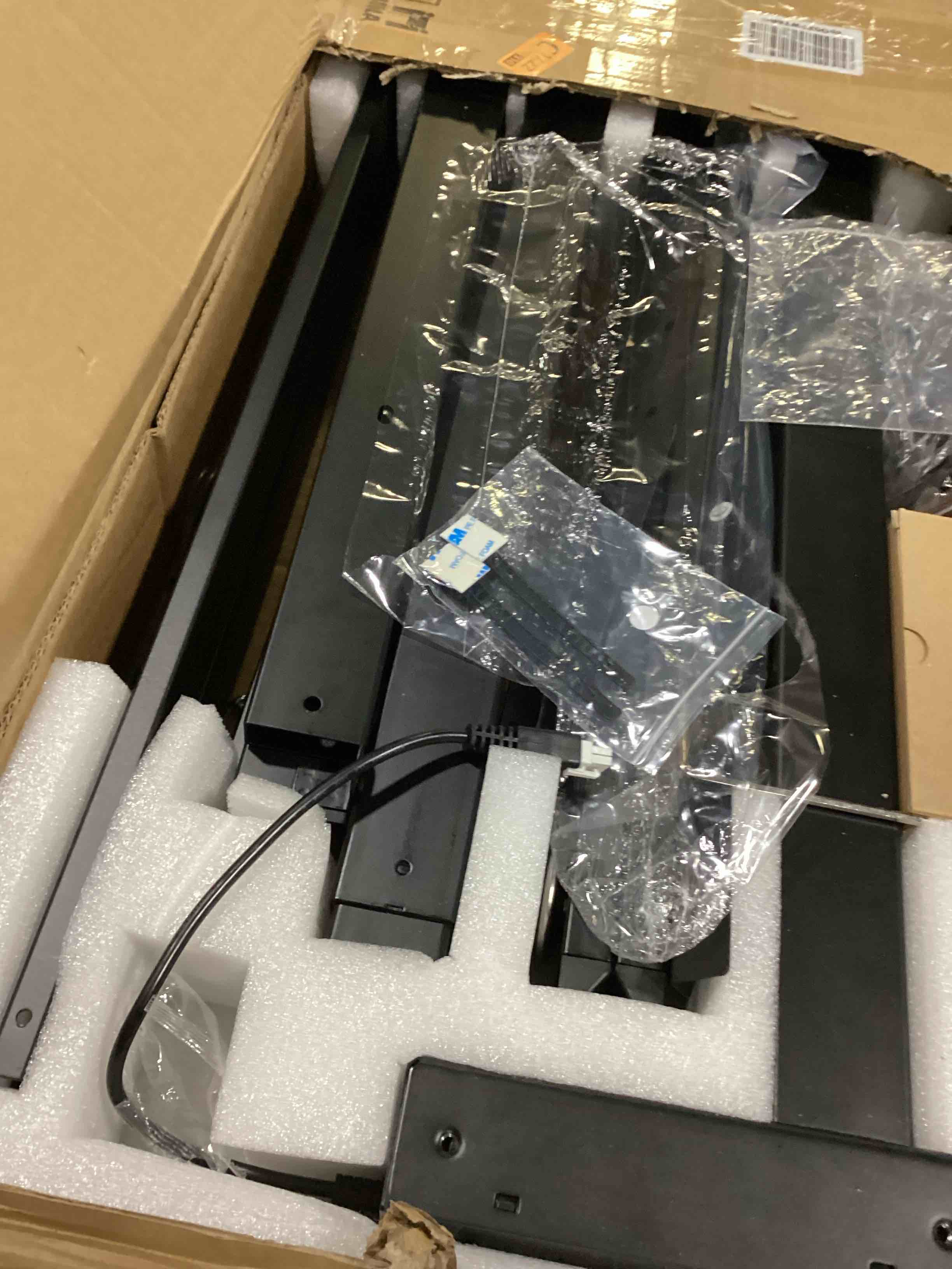 https://s3.amazonaws.com/lotting-images-prod/bidfta/ORG5793663_1724068210860.jpeg