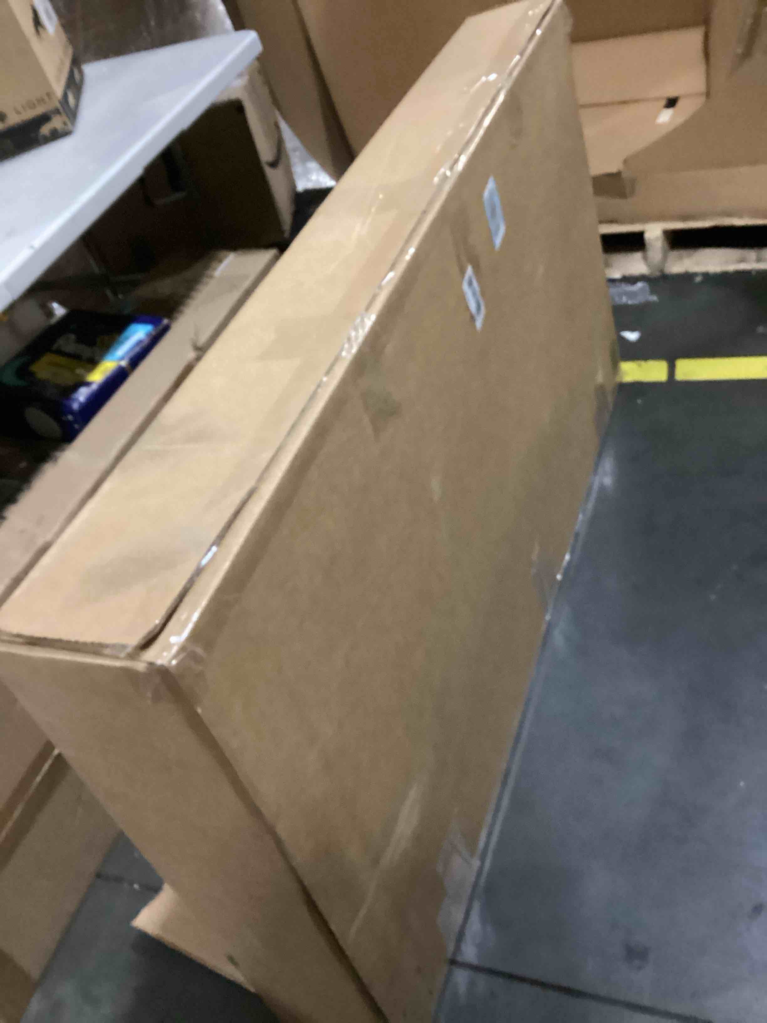 https://s3.amazonaws.com/lotting-images-prod/bidfta/ORG5793848_1724175666448.jpeg