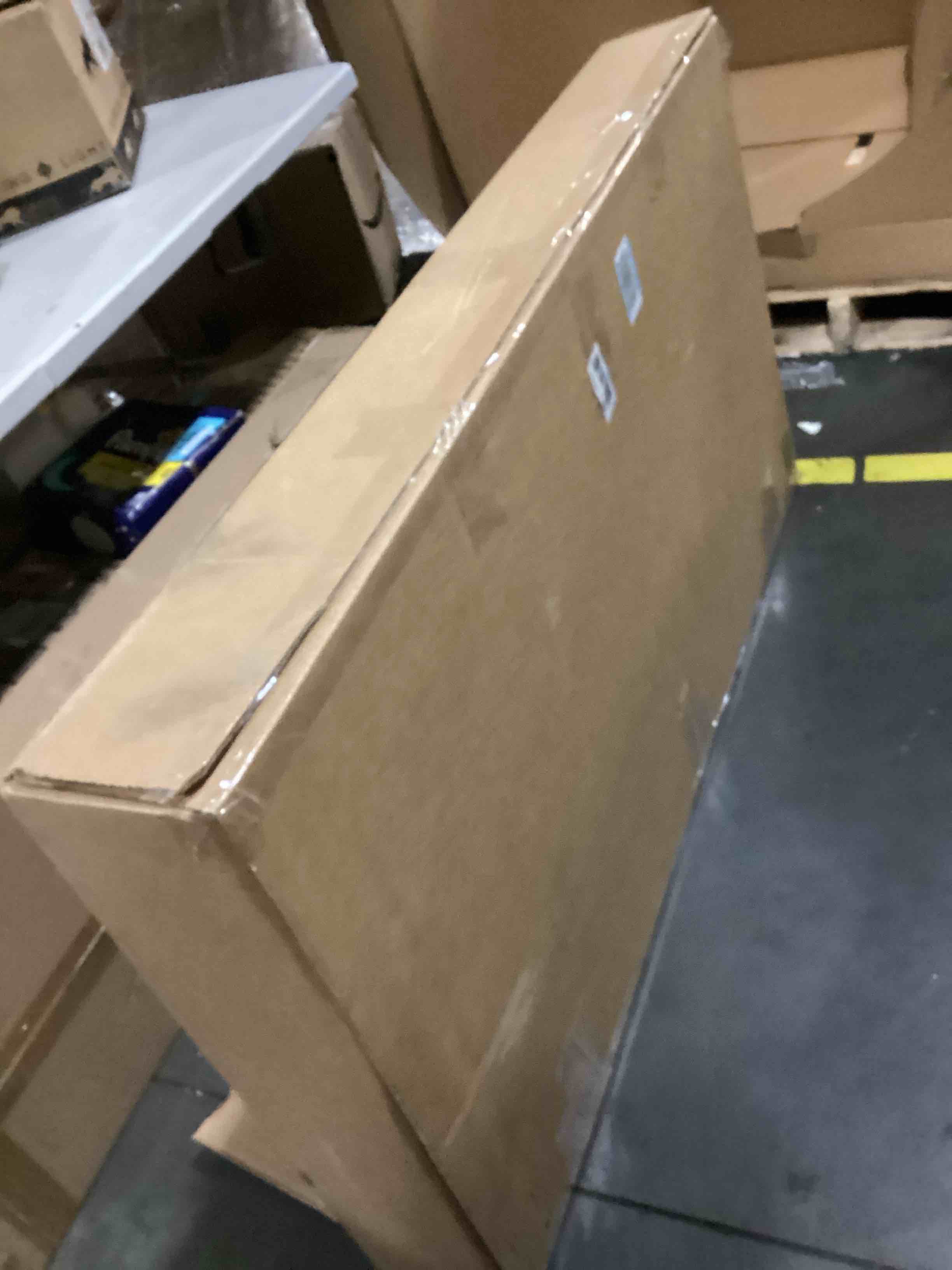 https://s3.amazonaws.com/lotting-images-prod/bidfta/ORG5793848_1724175667345.jpeg