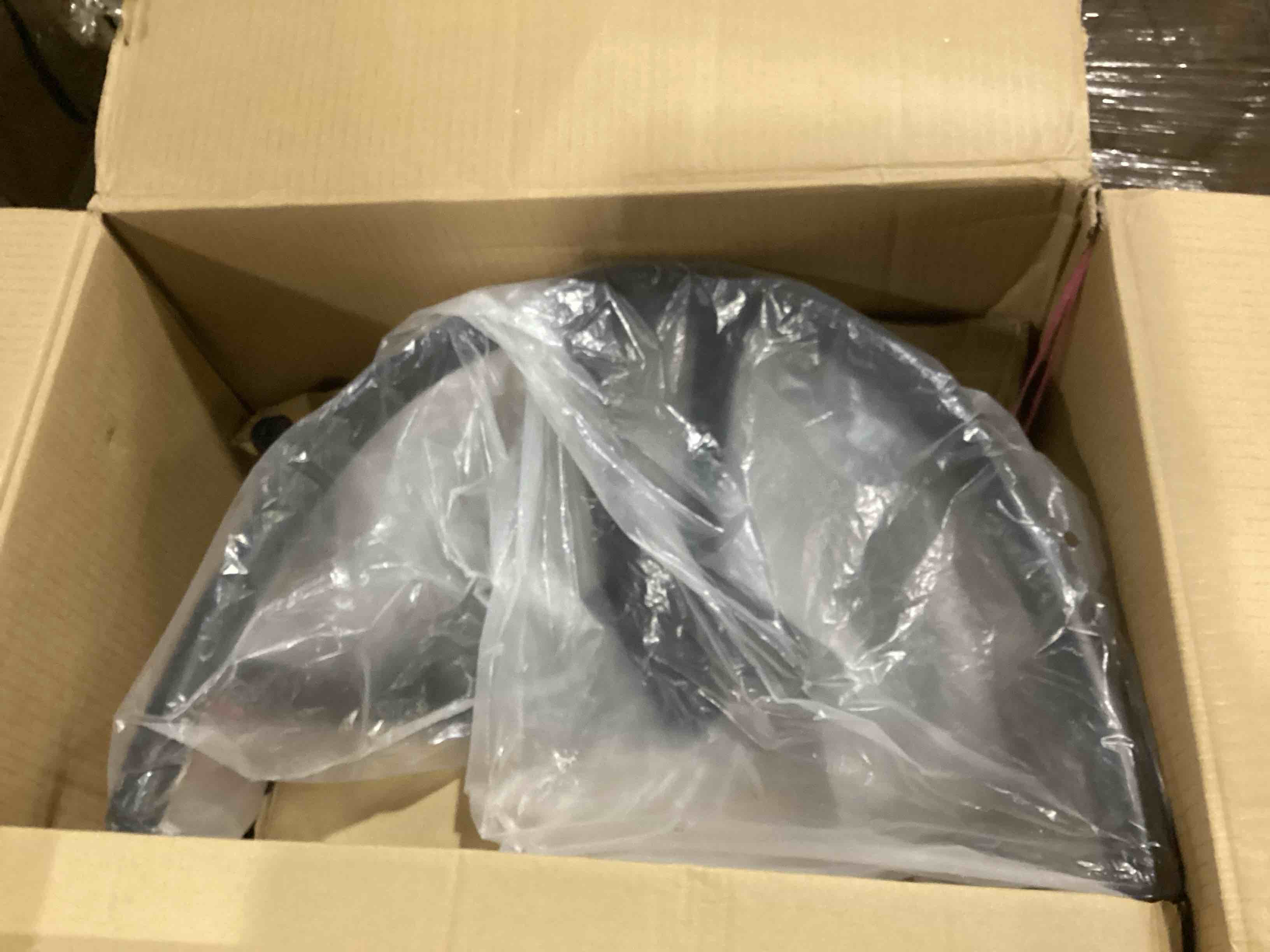 https://s3.amazonaws.com/lotting-images-prod/bidfta/ORG5794146_1724682639634.jpeg