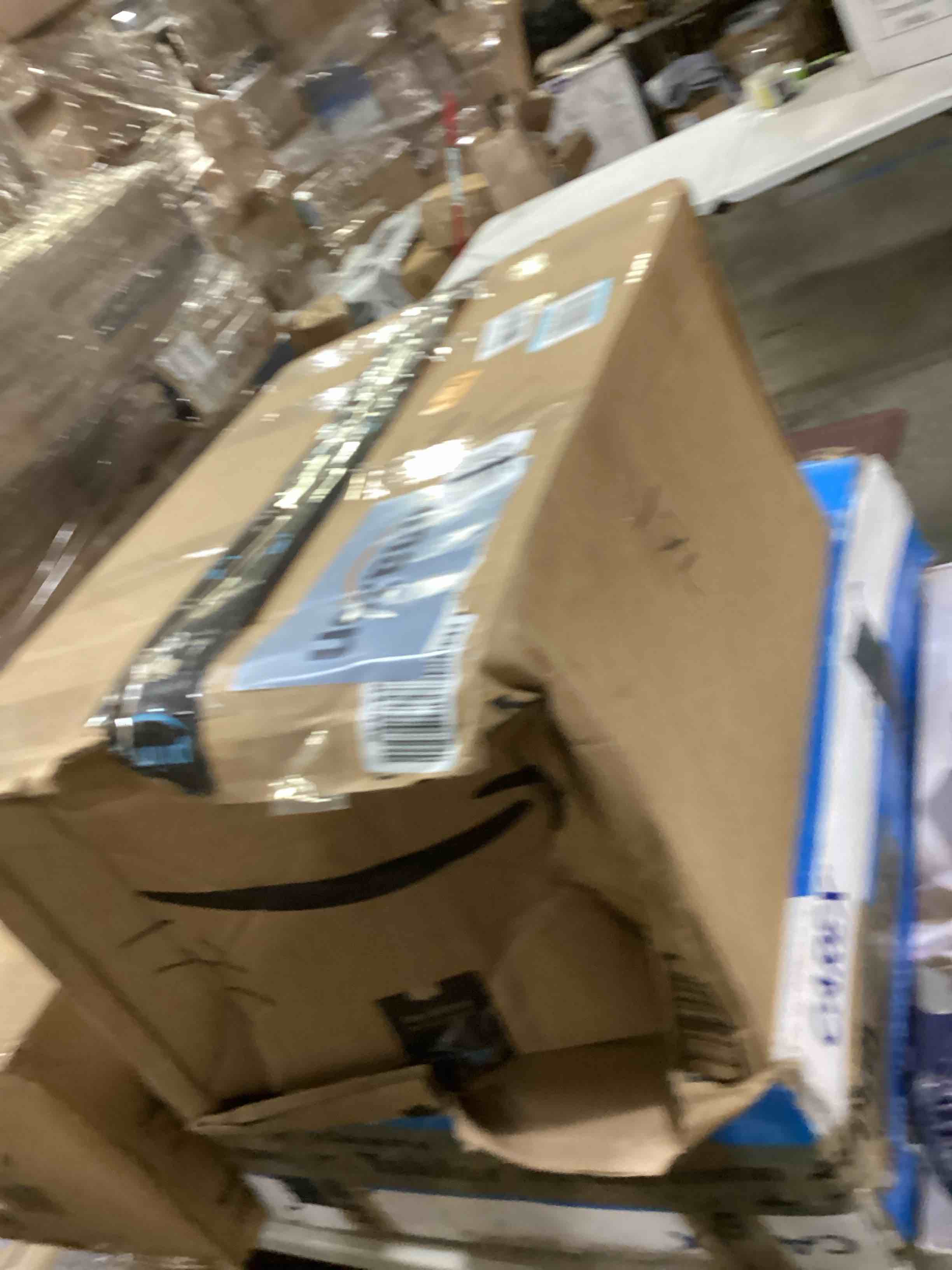 https://s3.amazonaws.com/lotting-images-prod/bidfta/ORG5794439_1725453167521.jpeg