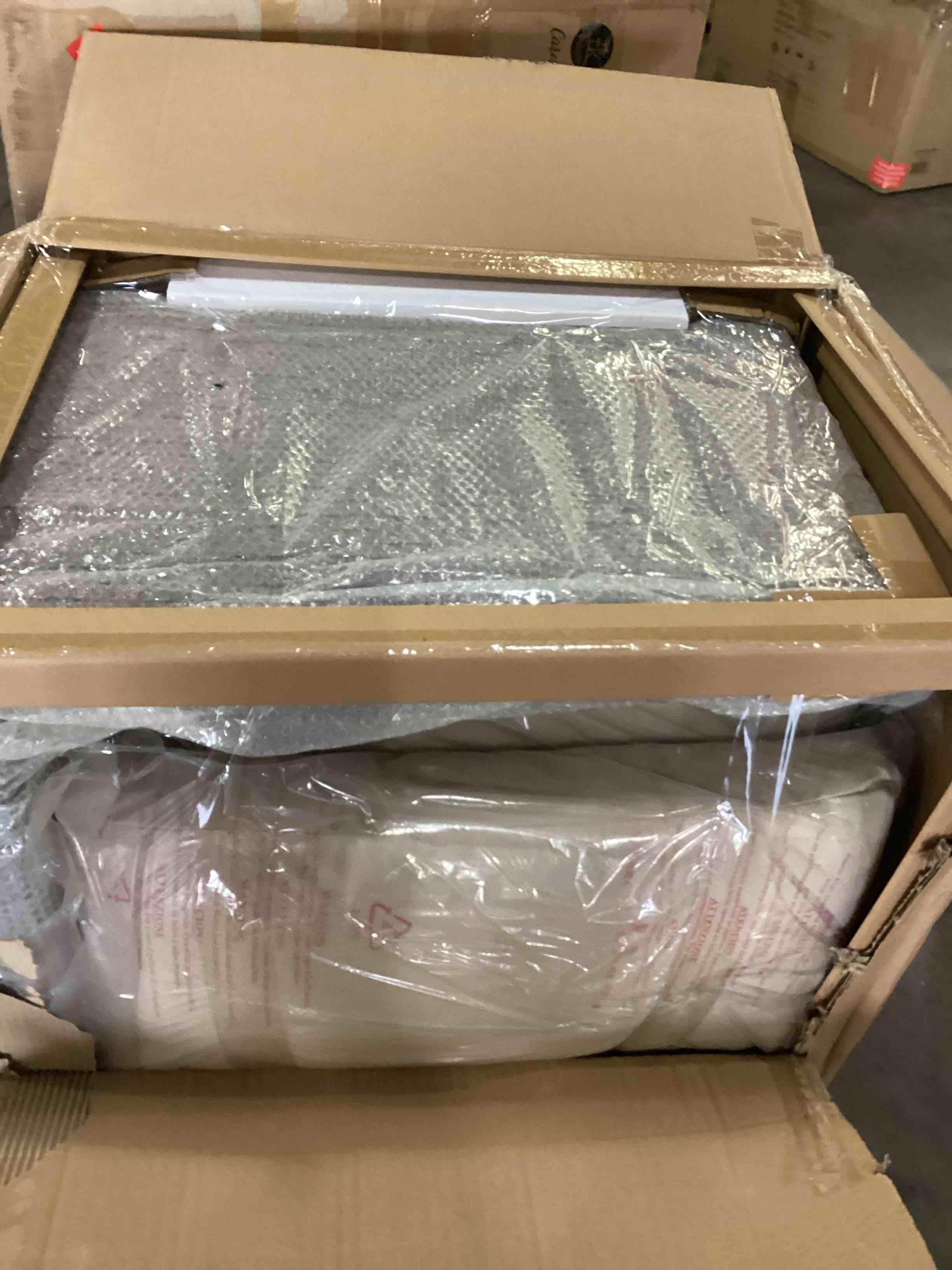 https://s3.amazonaws.com/lotting-images-prod/bidfta/ORG5795321_1722517897323.jpeg