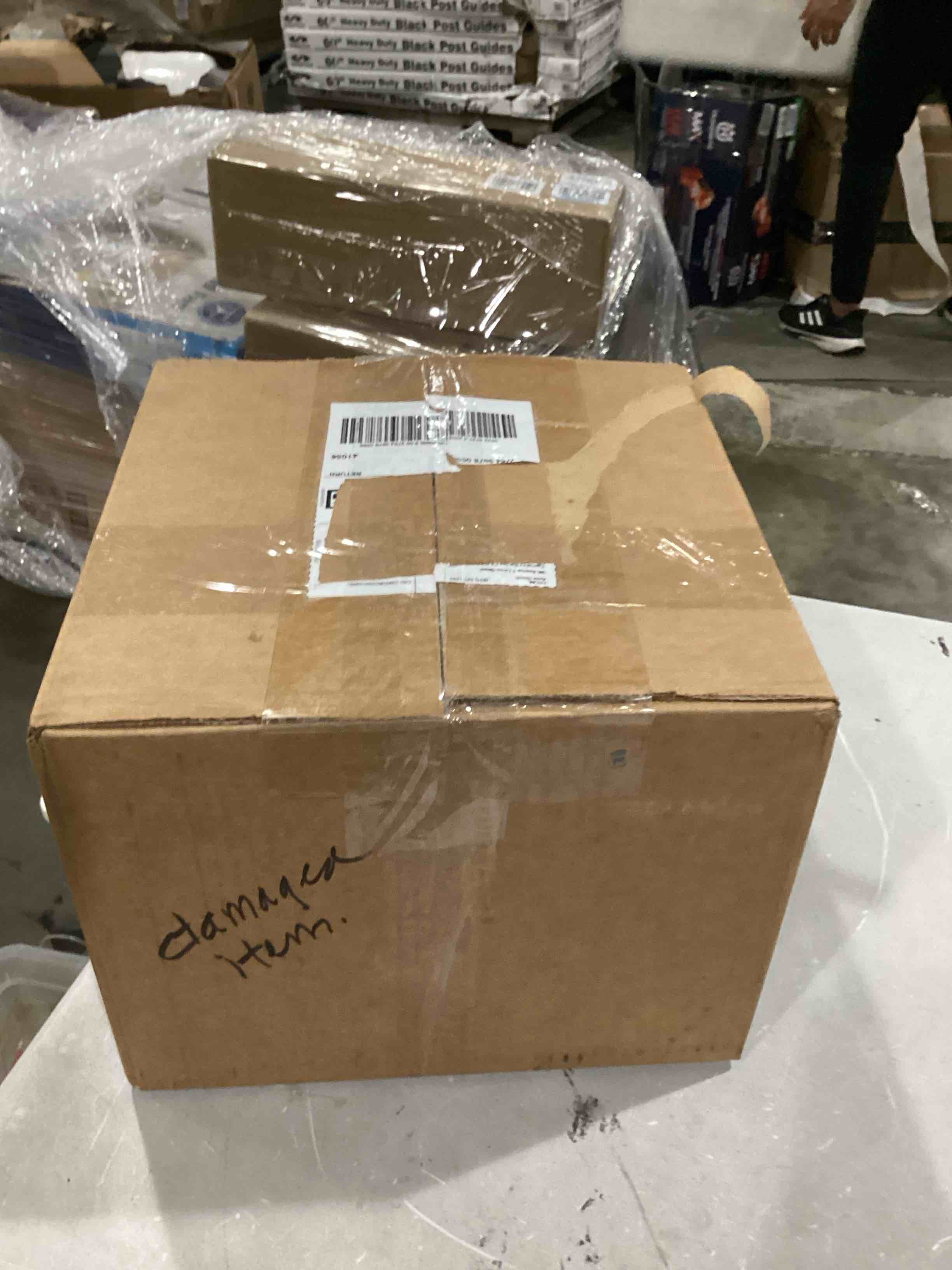 https://s3.amazonaws.com/lotting-images-prod/bidfta/ORG5796575_1721736710907.jpeg