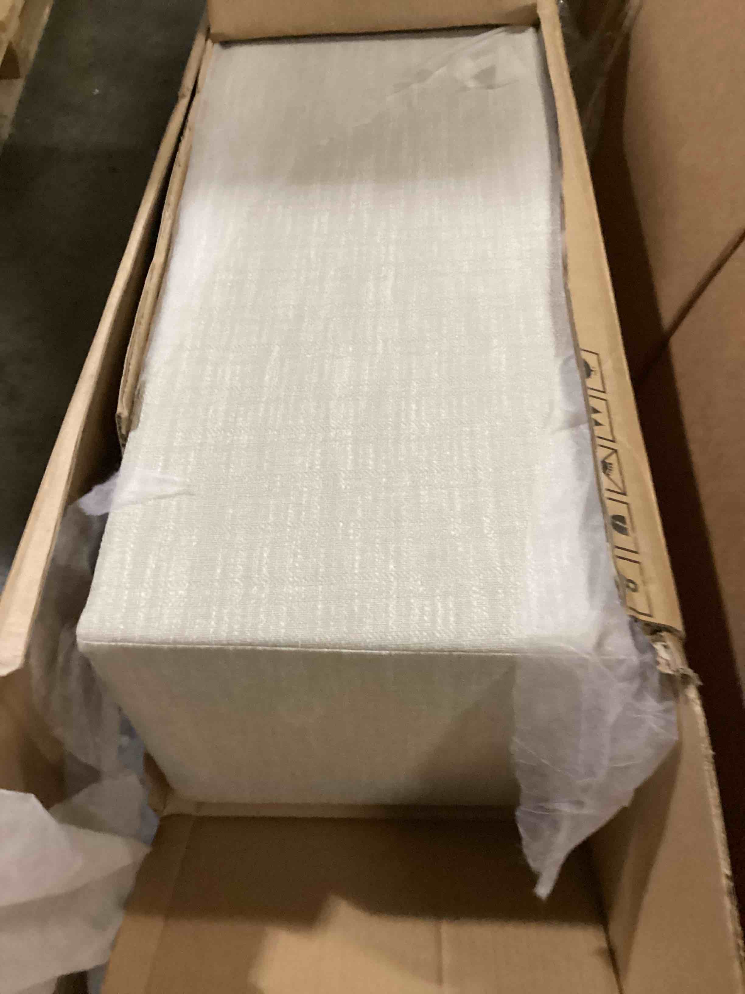 https://s3.amazonaws.com/lotting-images-prod/bidfta/ORG5797102_1722267983299.jpeg