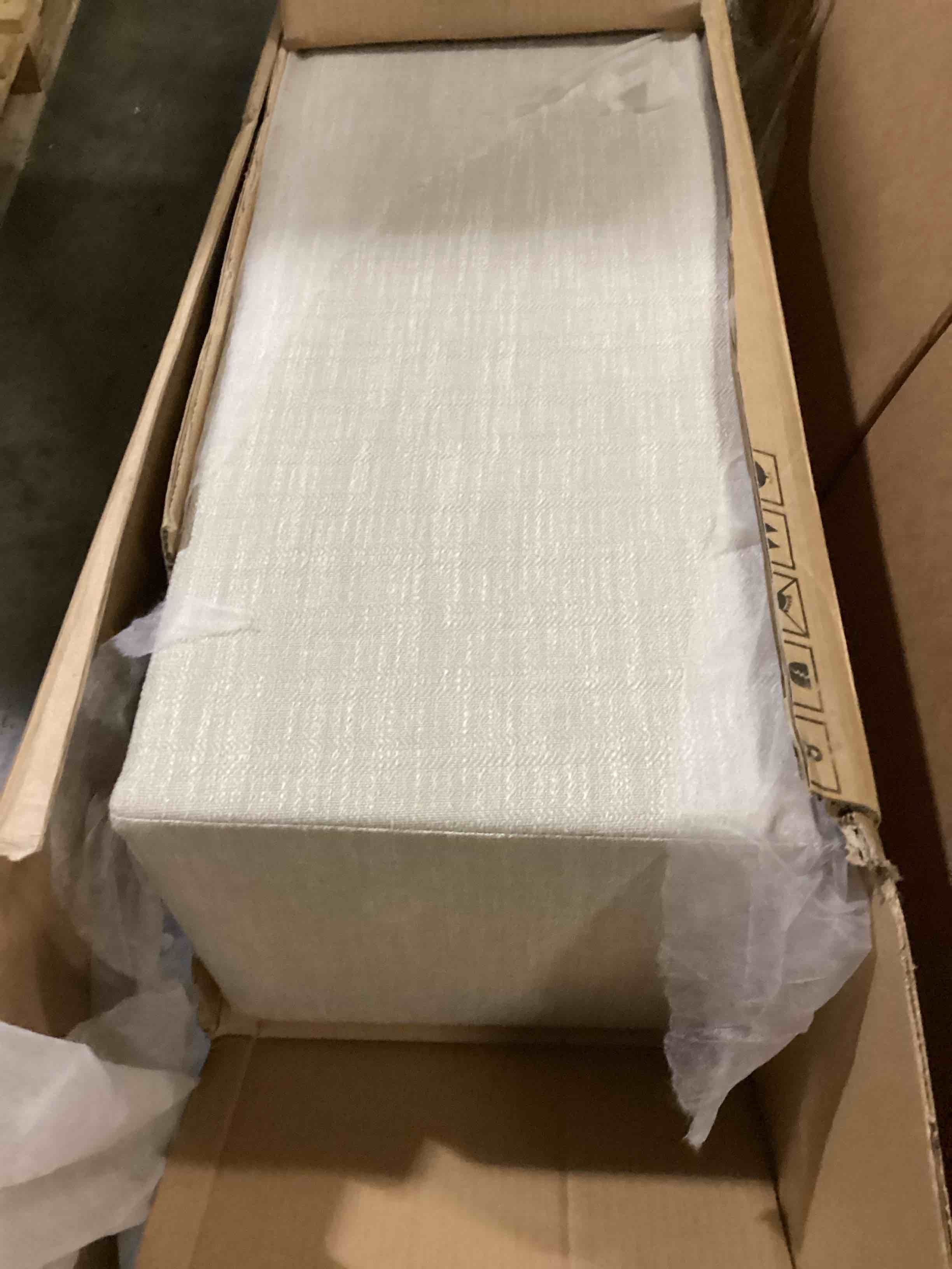 https://s3.amazonaws.com/lotting-images-prod/bidfta/ORG5797102_1722267984131.jpeg