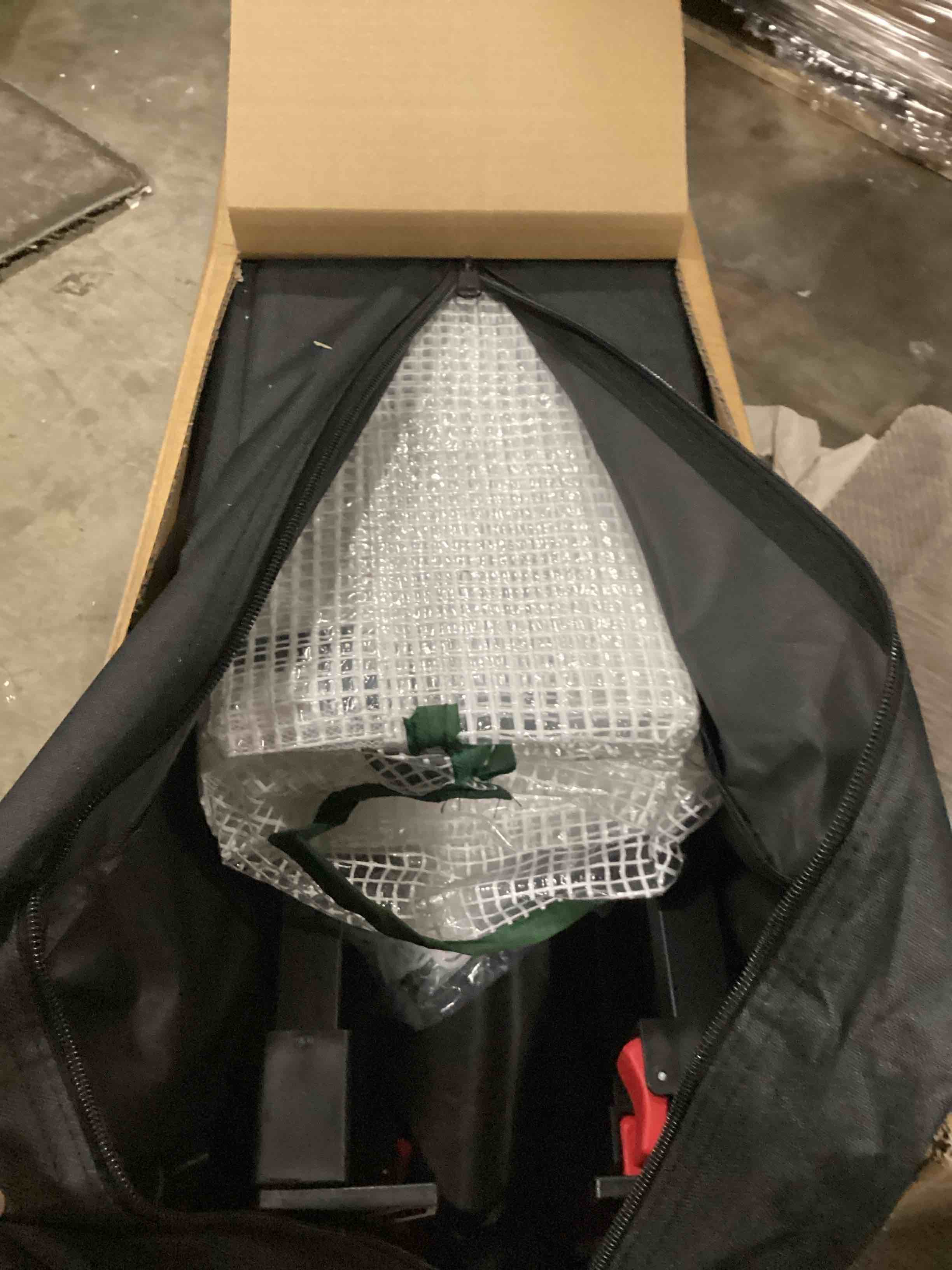 https://s3.amazonaws.com/lotting-images-prod/bidfta/ORG5797119_1722340451643.jpeg
