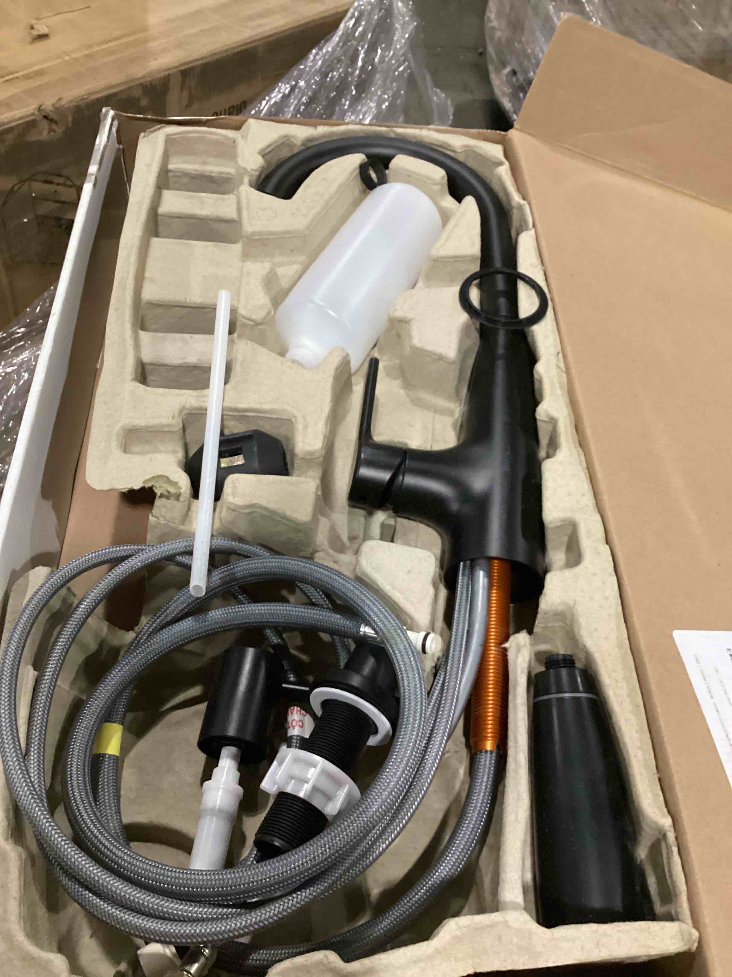https://s3.amazonaws.com/lotting-images-prod/bidfta/ORG5797328_1722965777673.jpeg