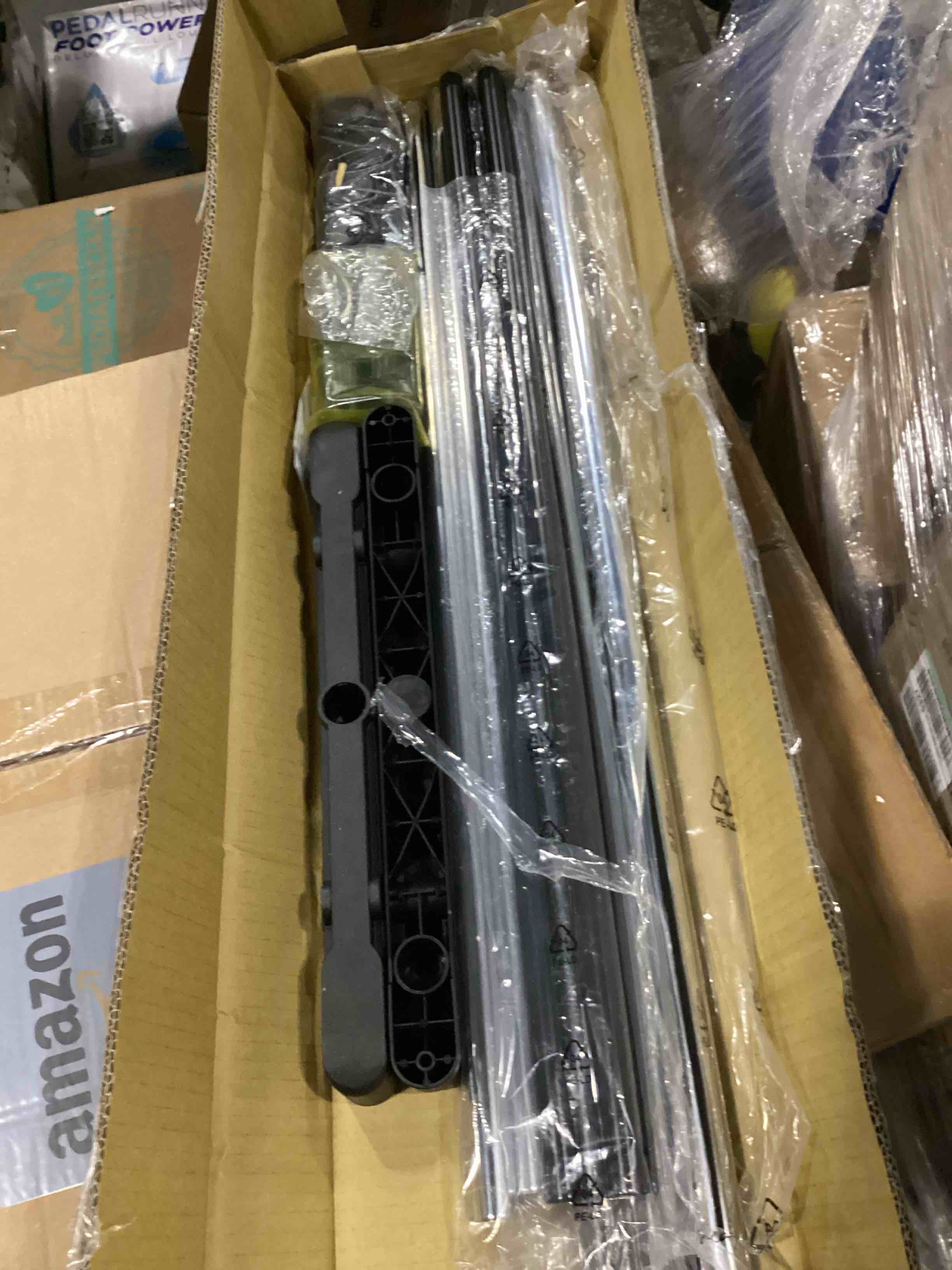 https://s3.amazonaws.com/lotting-images-prod/bidfta/ORG5797542_1723210576497.jpeg