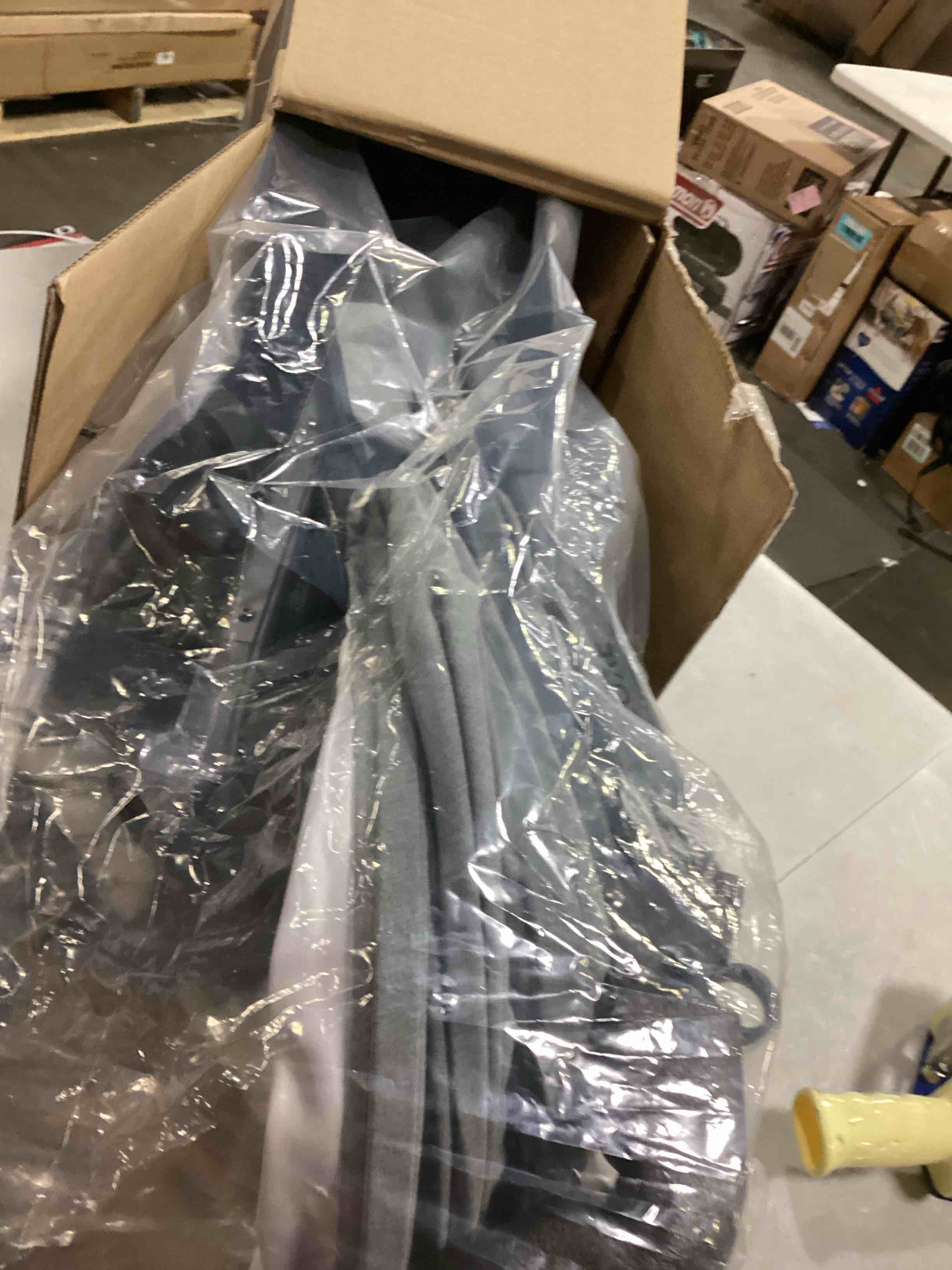https://s3.amazonaws.com/lotting-images-prod/bidfta/ORG5798827_1722429471303.jpeg