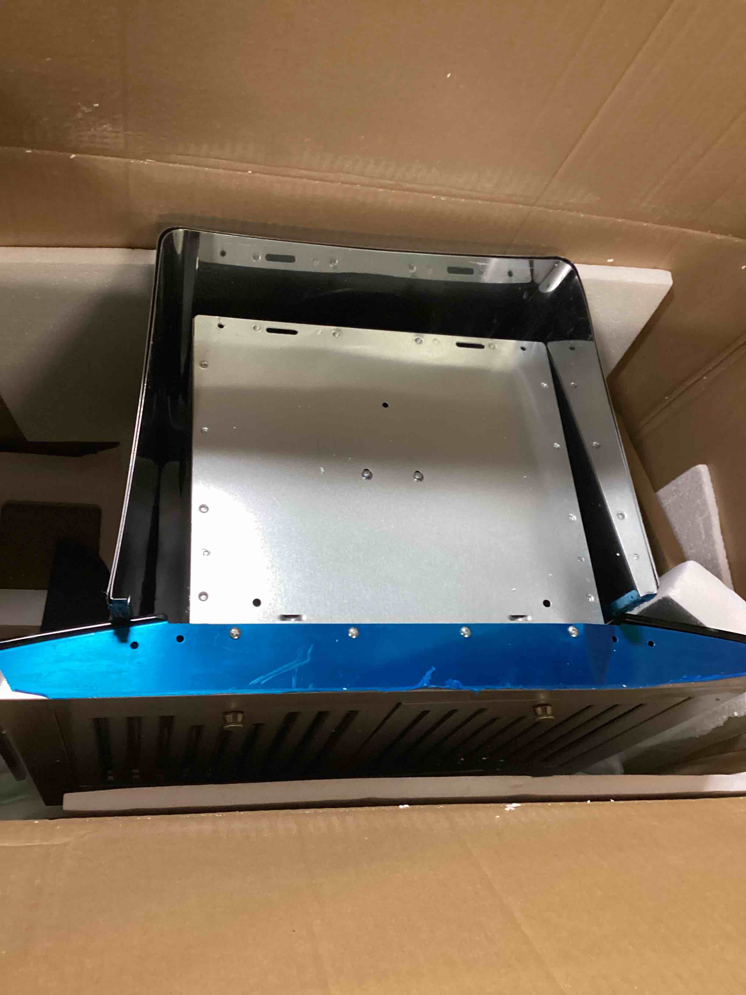 https://s3.amazonaws.com/lotting-images-prod/bidfta/ORG5799298_1722623441161.jpeg