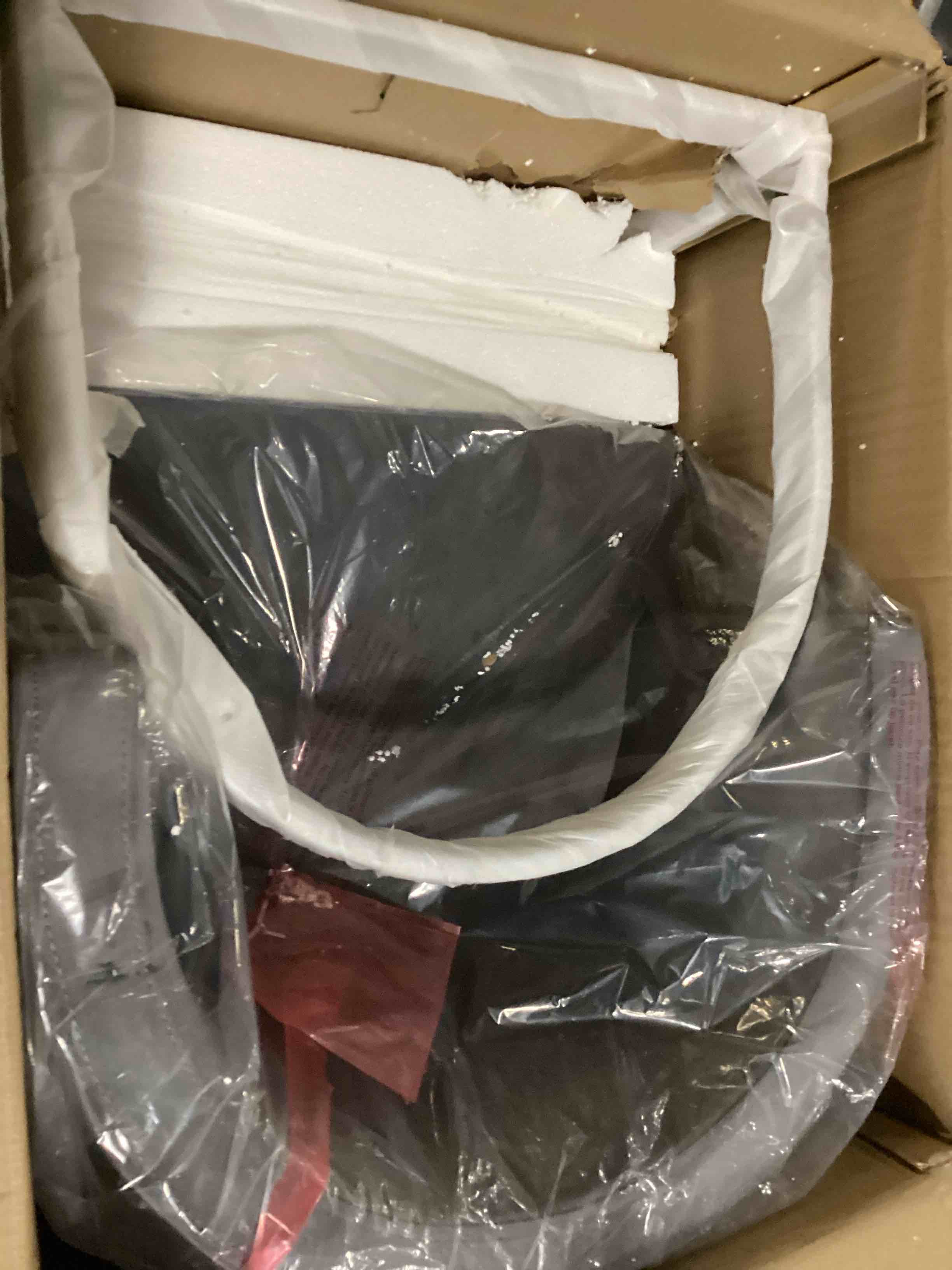 https://s3.amazonaws.com/lotting-images-prod/bidfta/ORG5799705_1722966379503.jpeg