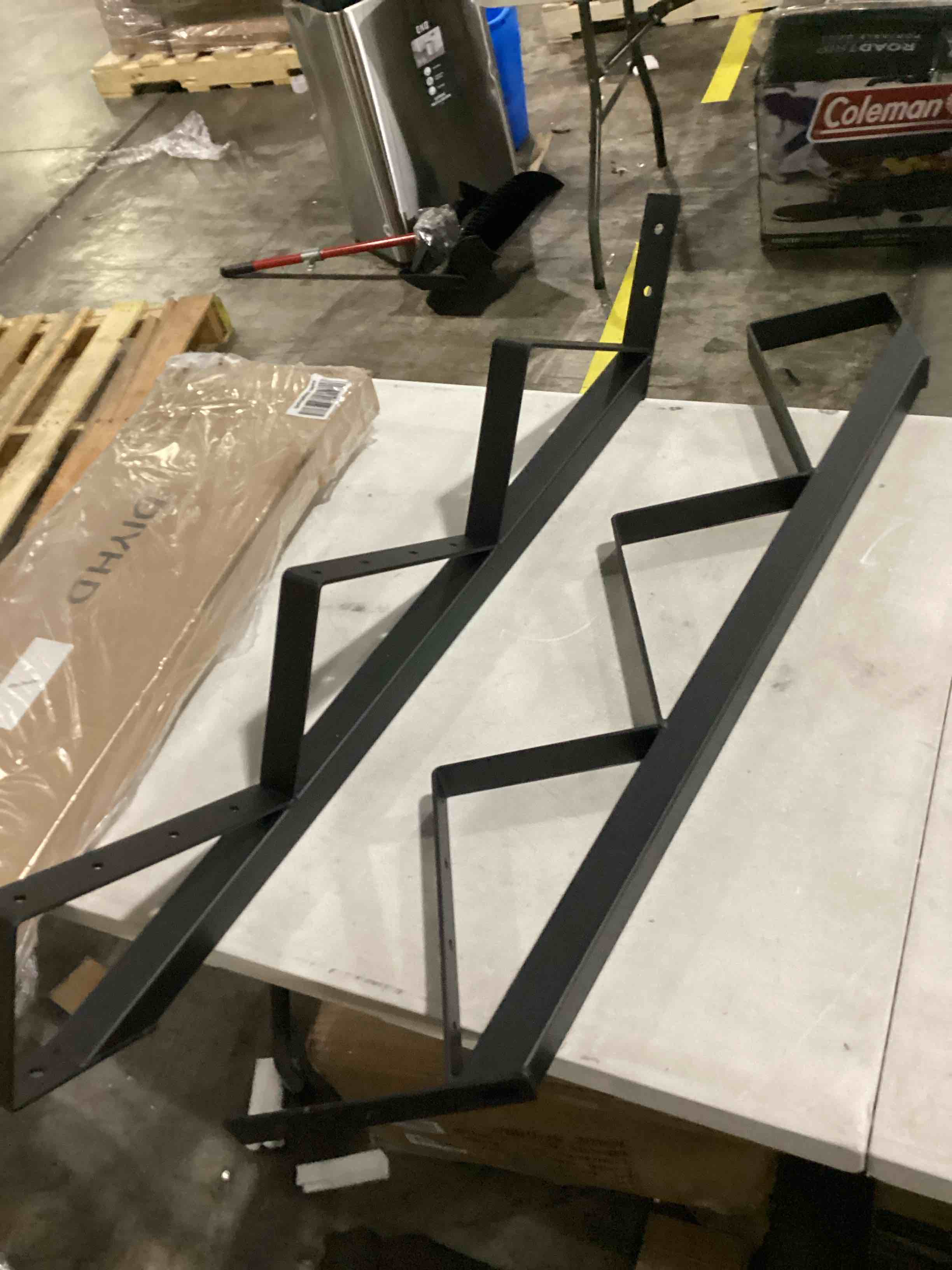 2 Packs Metal Stair Step Stringers, 3 Step Steel Riser Stringer for 27