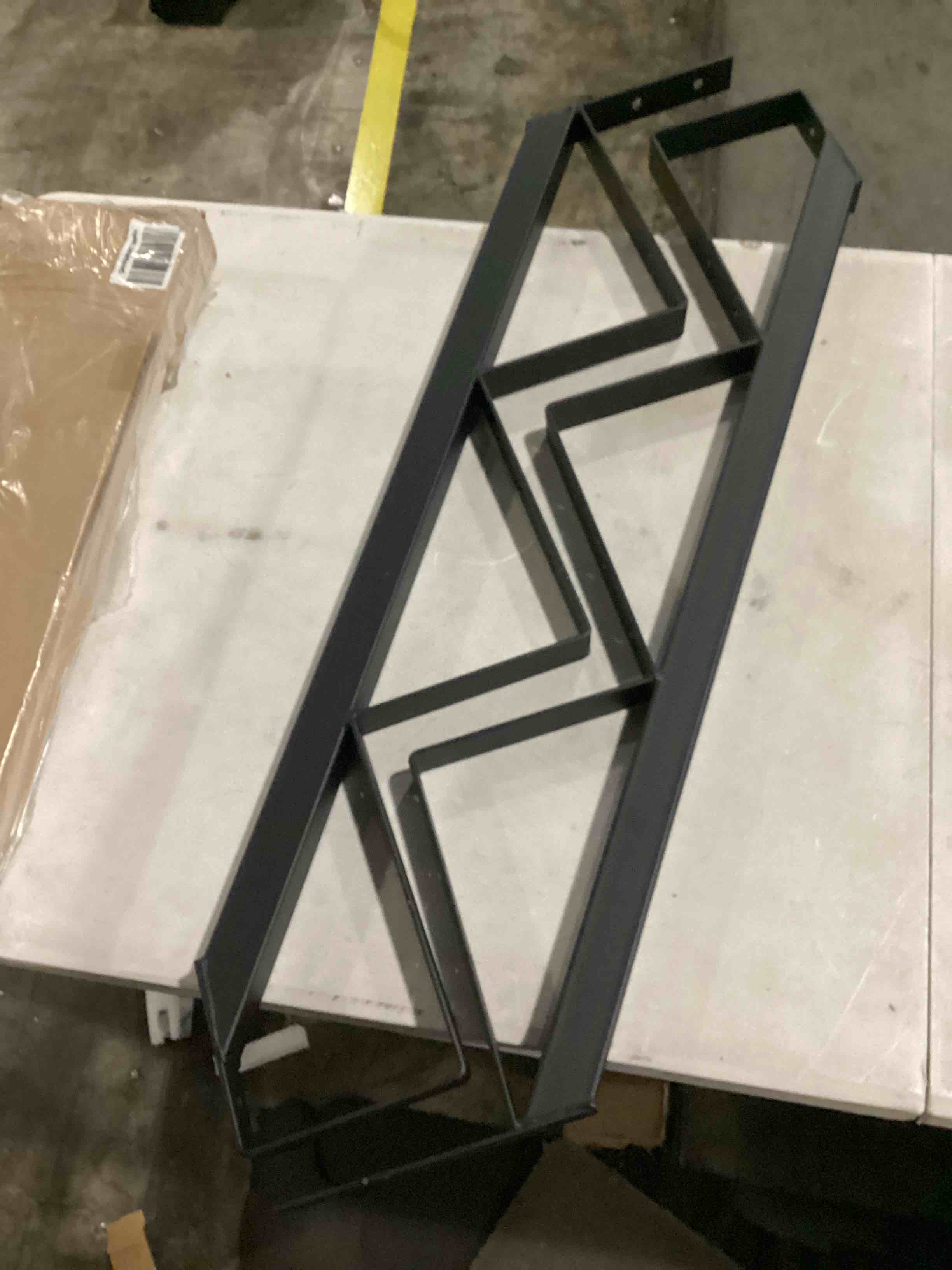 2 Packs Metal Stair Step Stringers, 3 Step Steel Riser Stringer for 27