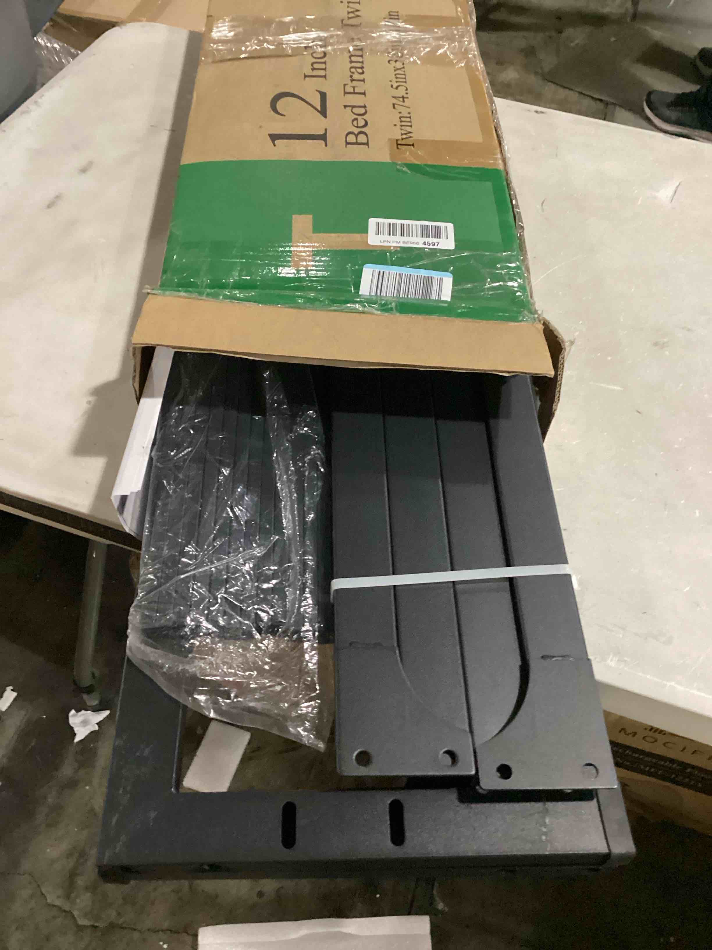 https://s3.amazonaws.com/lotting-images-prod/bidfta/ORG5800452_1723637798647.jpeg