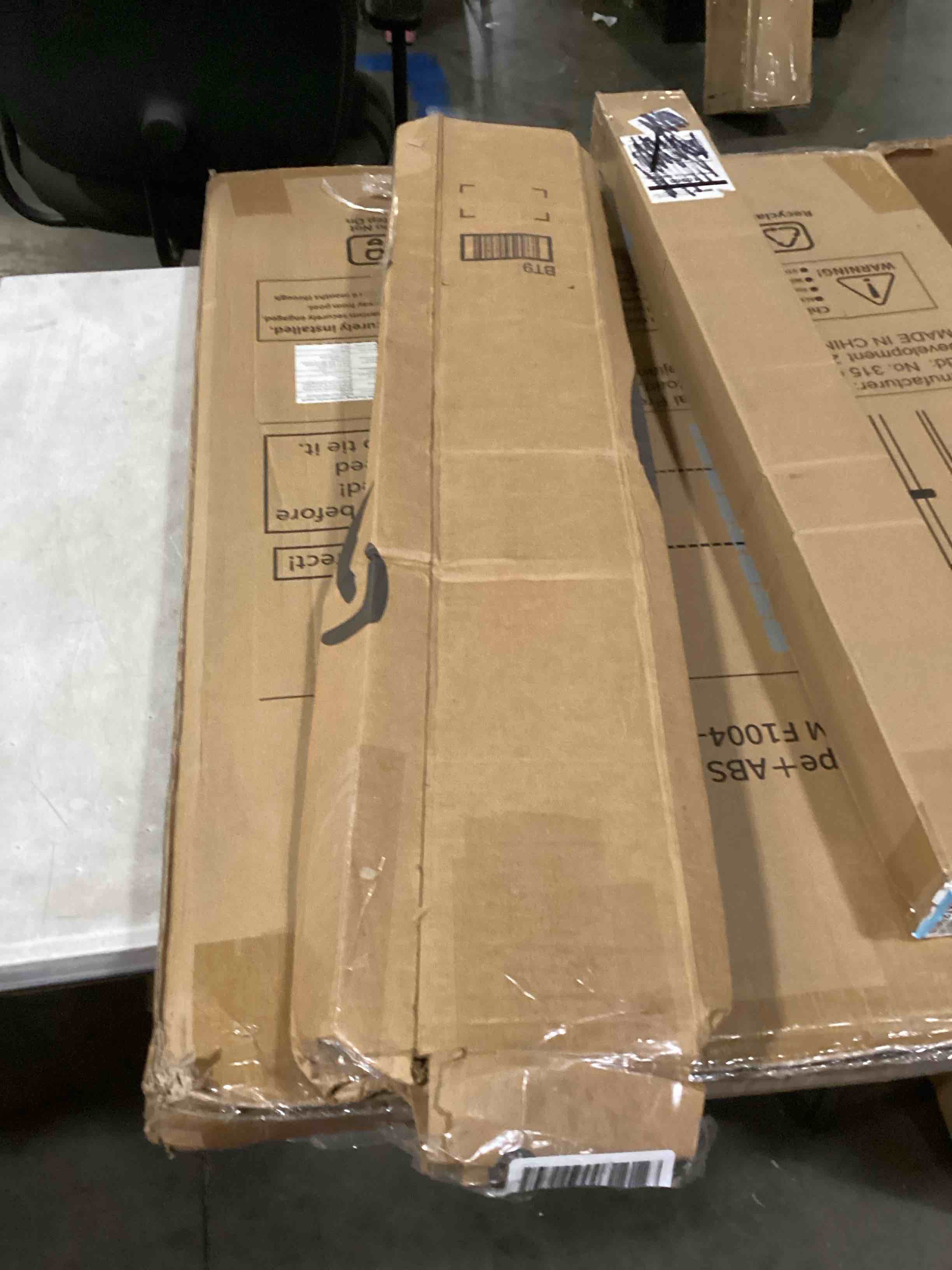 https://s3.amazonaws.com/lotting-images-prod/bidfta/ORG5802710_1722424248119.jpeg