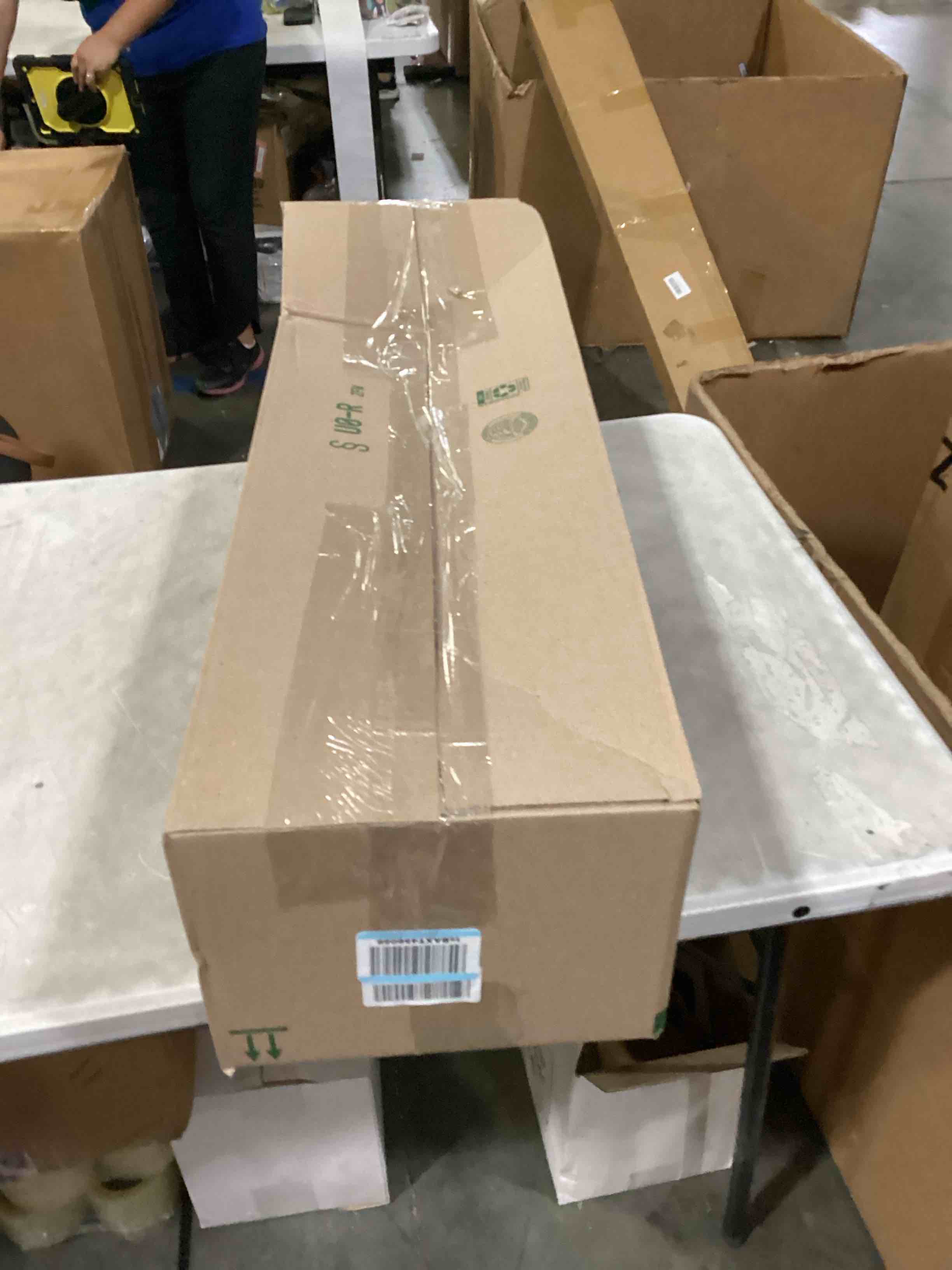 https://s3.amazonaws.com/lotting-images-prod/bidfta/ORG5803322_1723488162703.jpeg