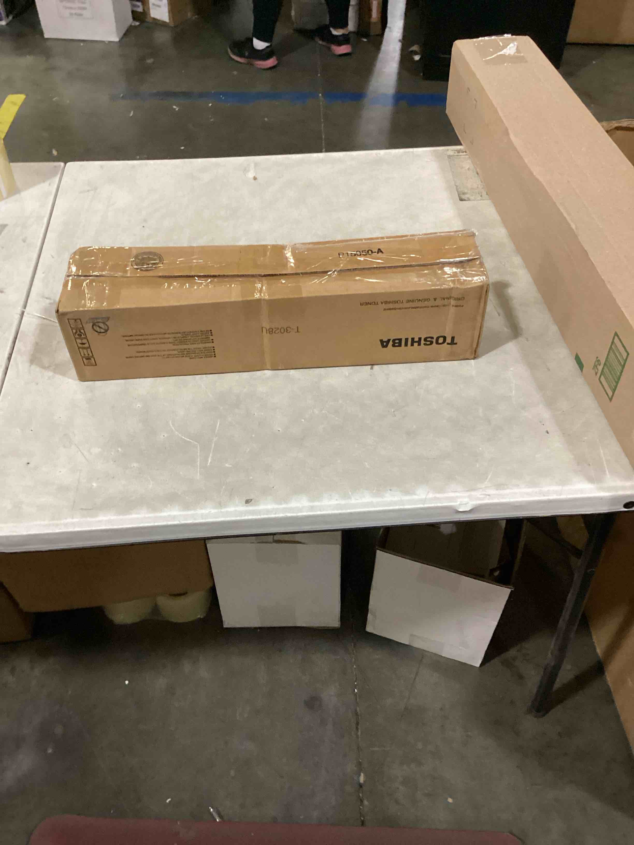 https://s3.amazonaws.com/lotting-images-prod/bidfta/ORG5803501_1723724782481.jpeg