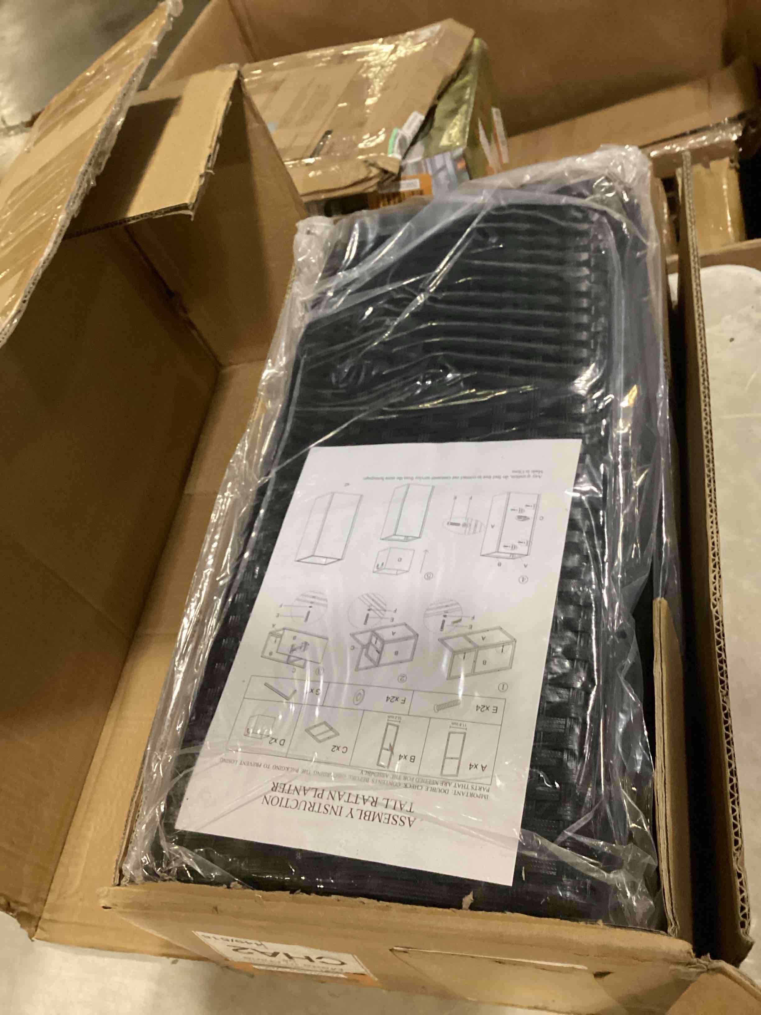 https://s3.amazonaws.com/lotting-images-prod/bidfta/ORG5803852_1724161401570.jpeg