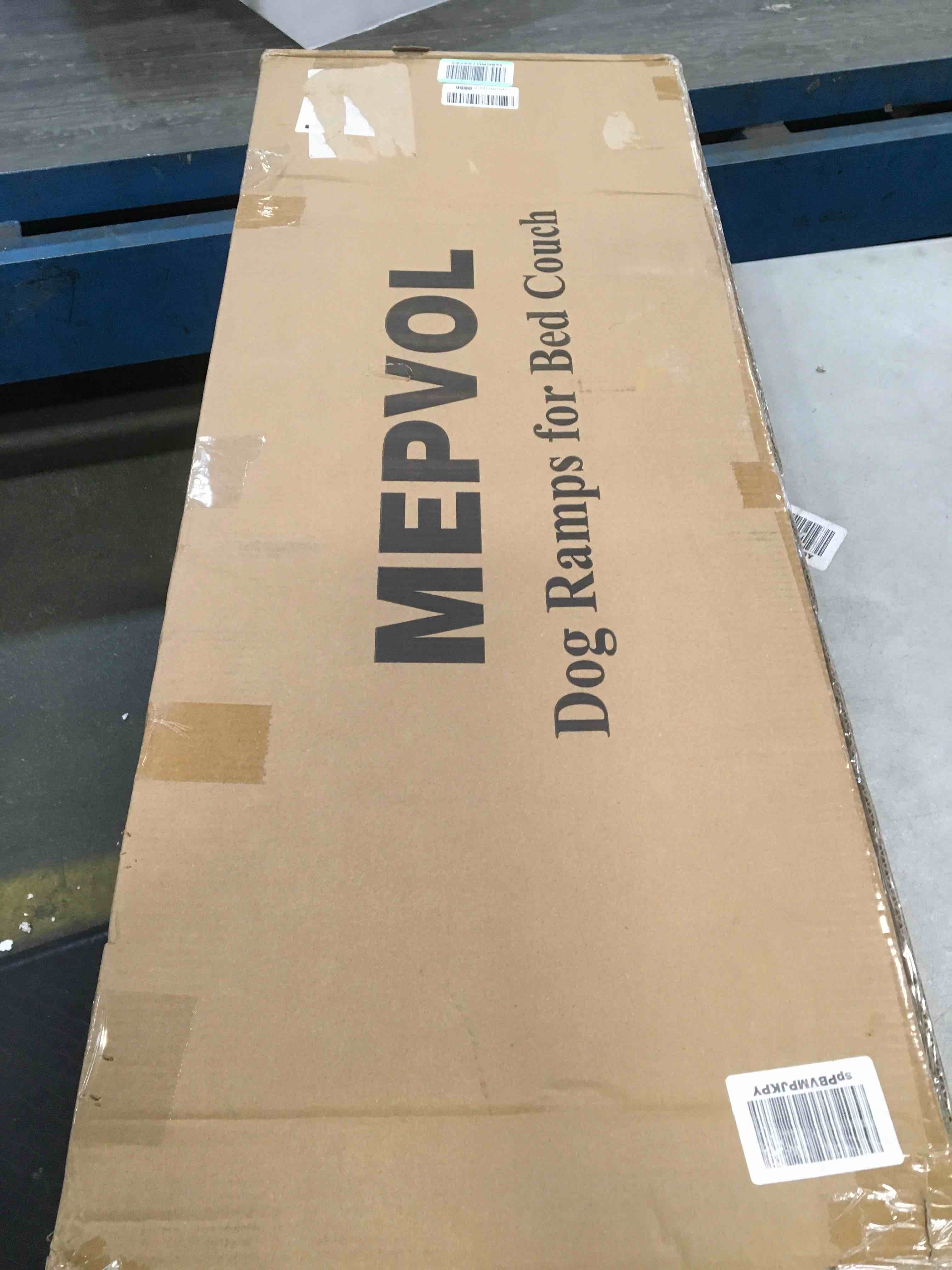 https://s3.amazonaws.com/lotting-images-prod/bidfta/ORG5804499_1706553664261.jpeg