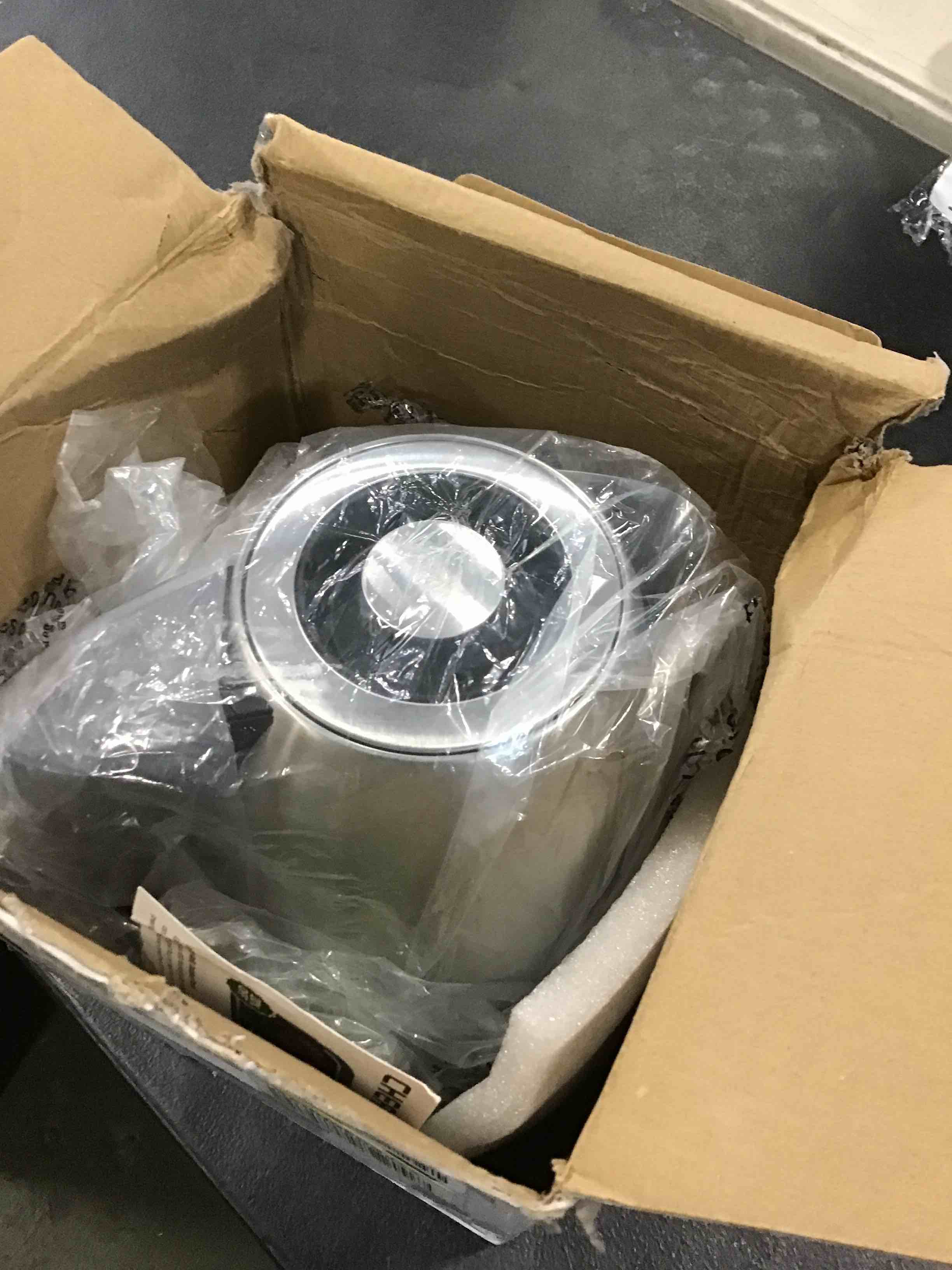 https://s3.amazonaws.com/lotting-images-prod/bidfta/ORG5804740_1706631319439.jpeg