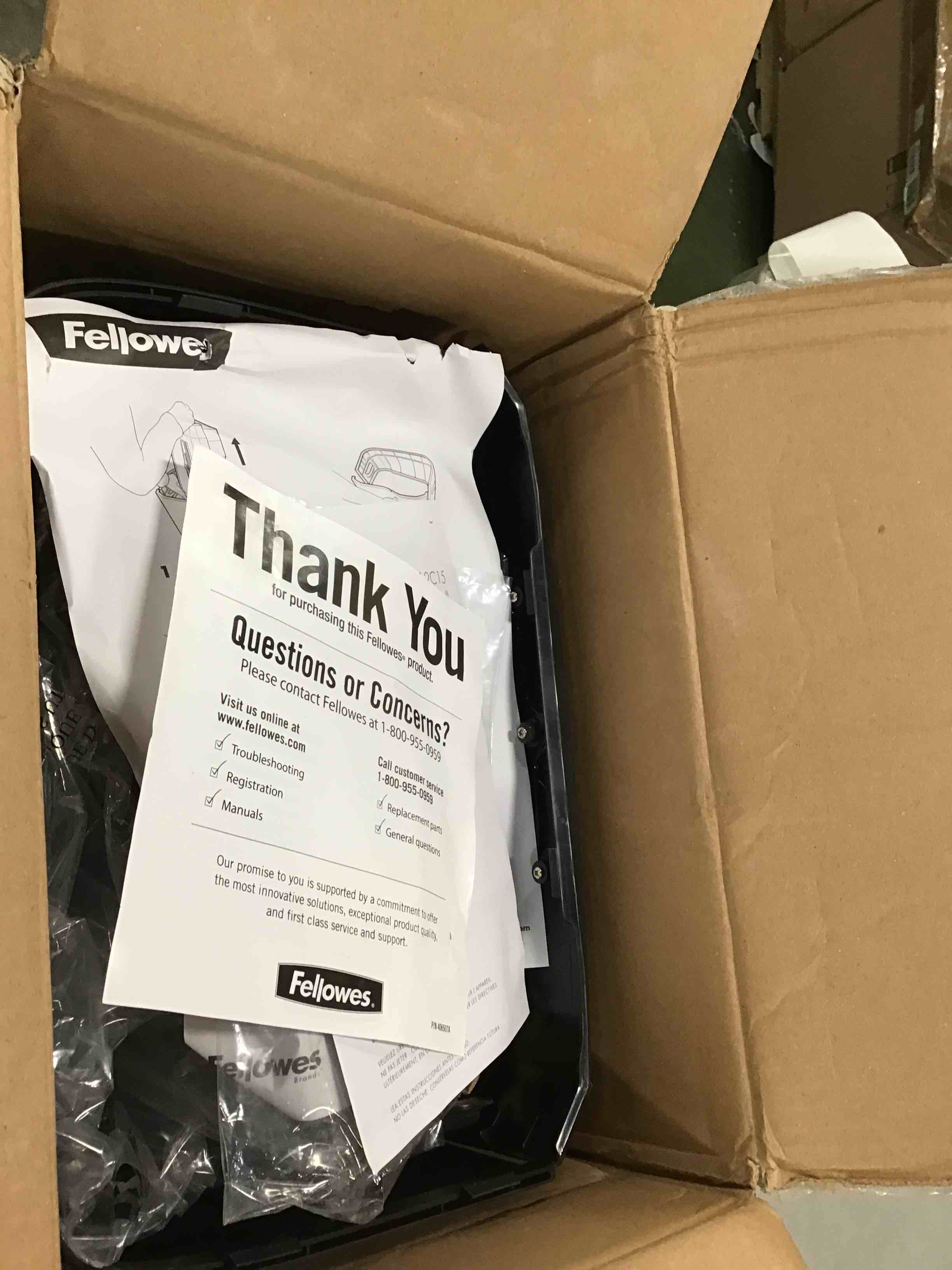 https://s3.amazonaws.com/lotting-images-prod/bidfta/ORG5806039_1706616631533.jpeg