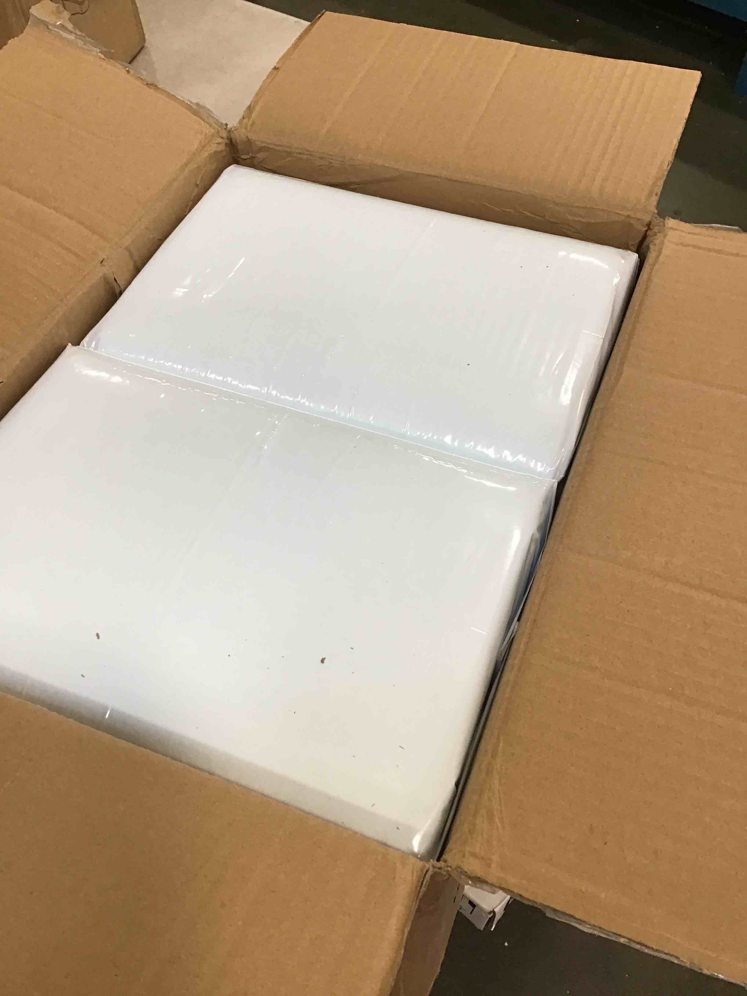 https://s3.amazonaws.com/lotting-images-prod/bidfta/ORG5806158_1706629487522.jpeg