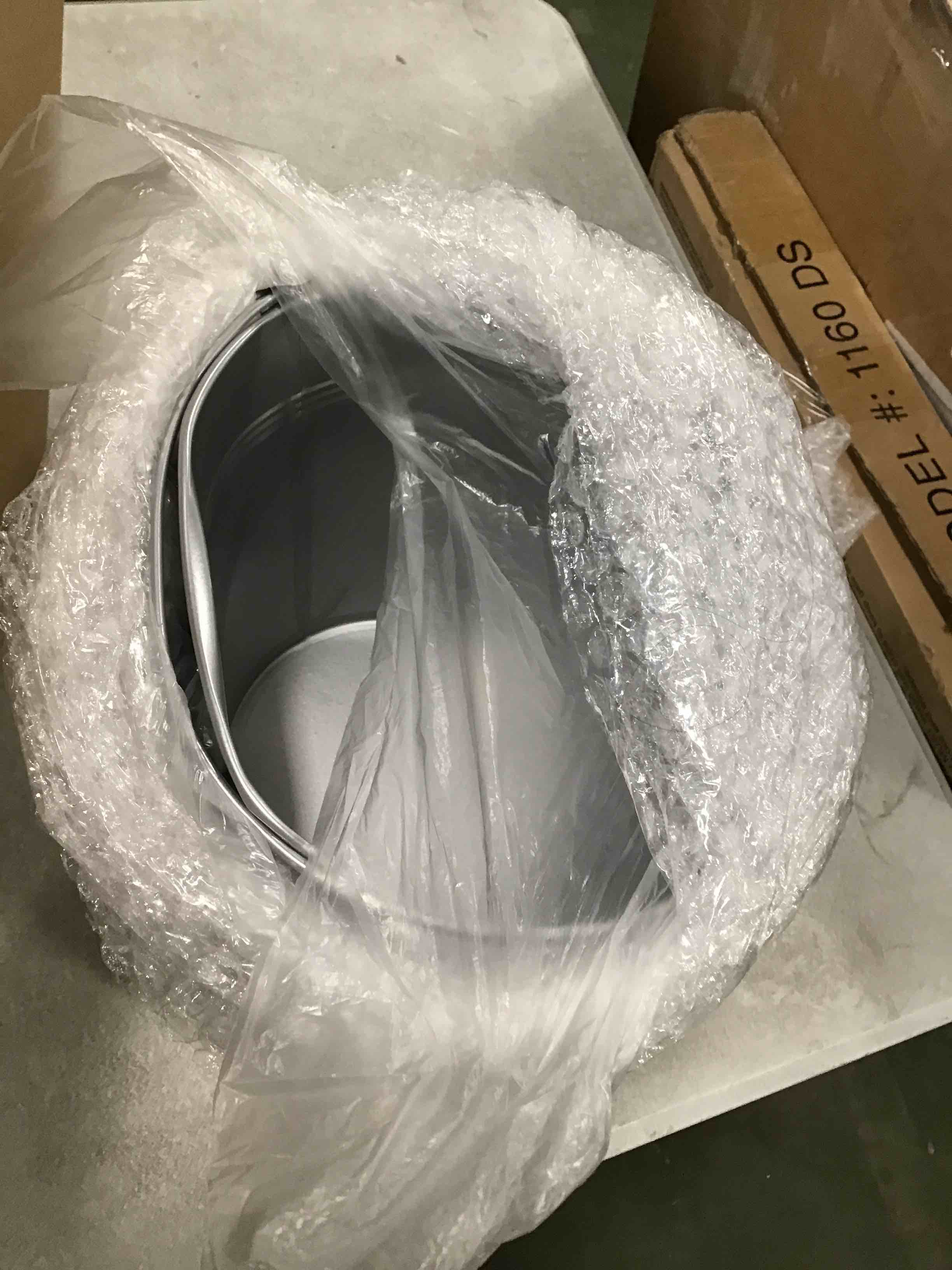 https://s3.amazonaws.com/lotting-images-prod/bidfta/ORG5806376_1706710247912.jpeg