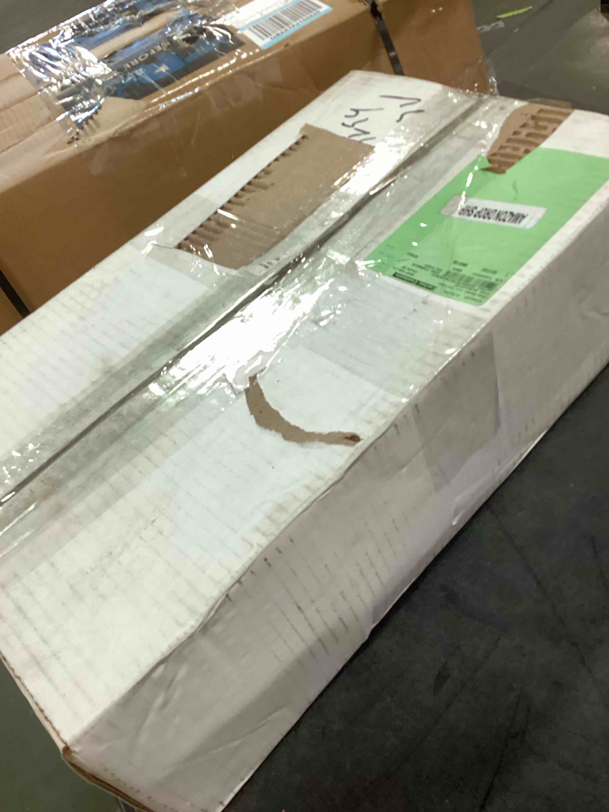 https://s3.amazonaws.com/lotting-images-prod/bidfta/ORG5806612_1706799129282.jpeg