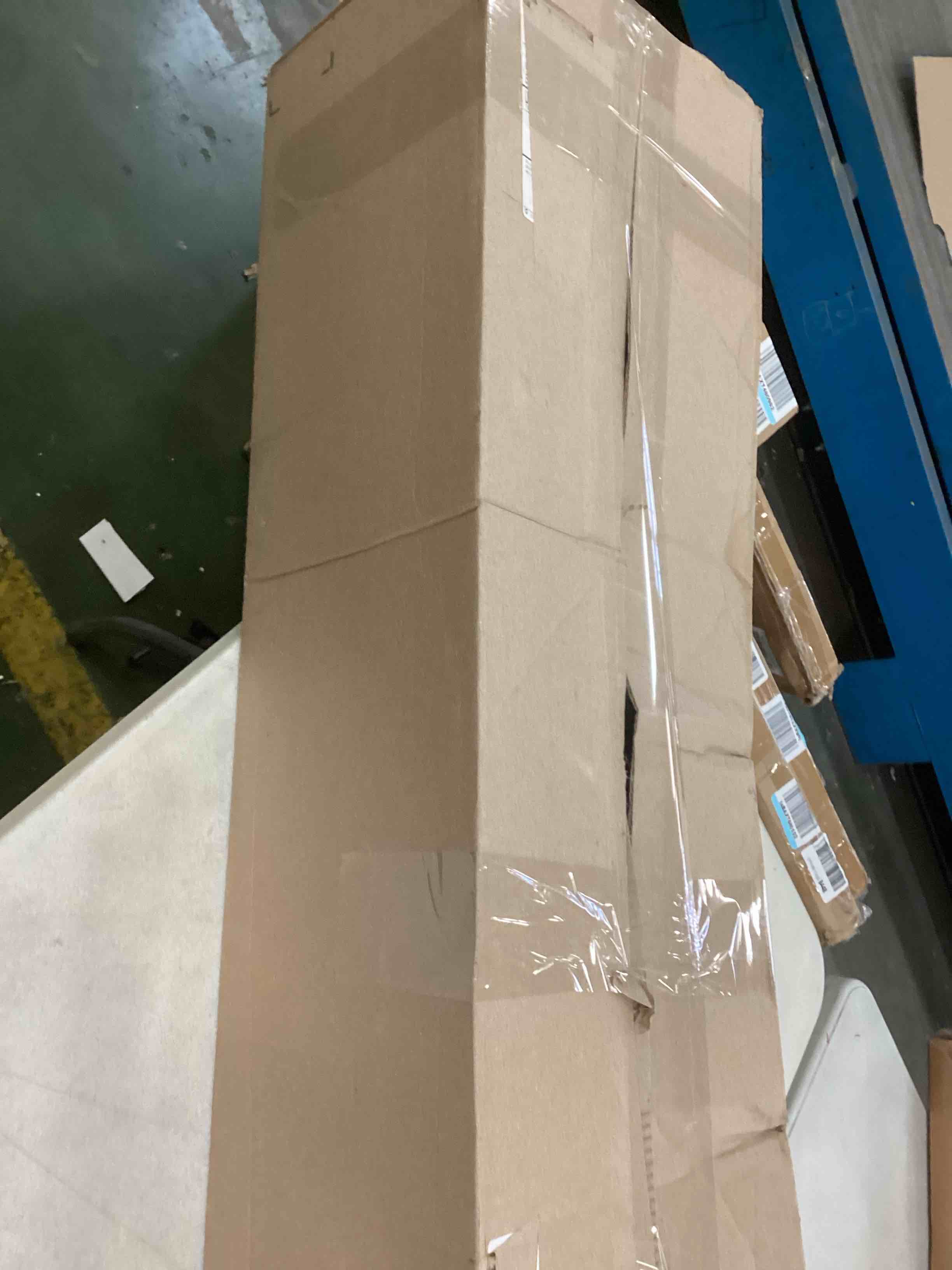 https://s3.amazonaws.com/lotting-images-prod/bidfta/ORG5806837_1706884938654.jpeg